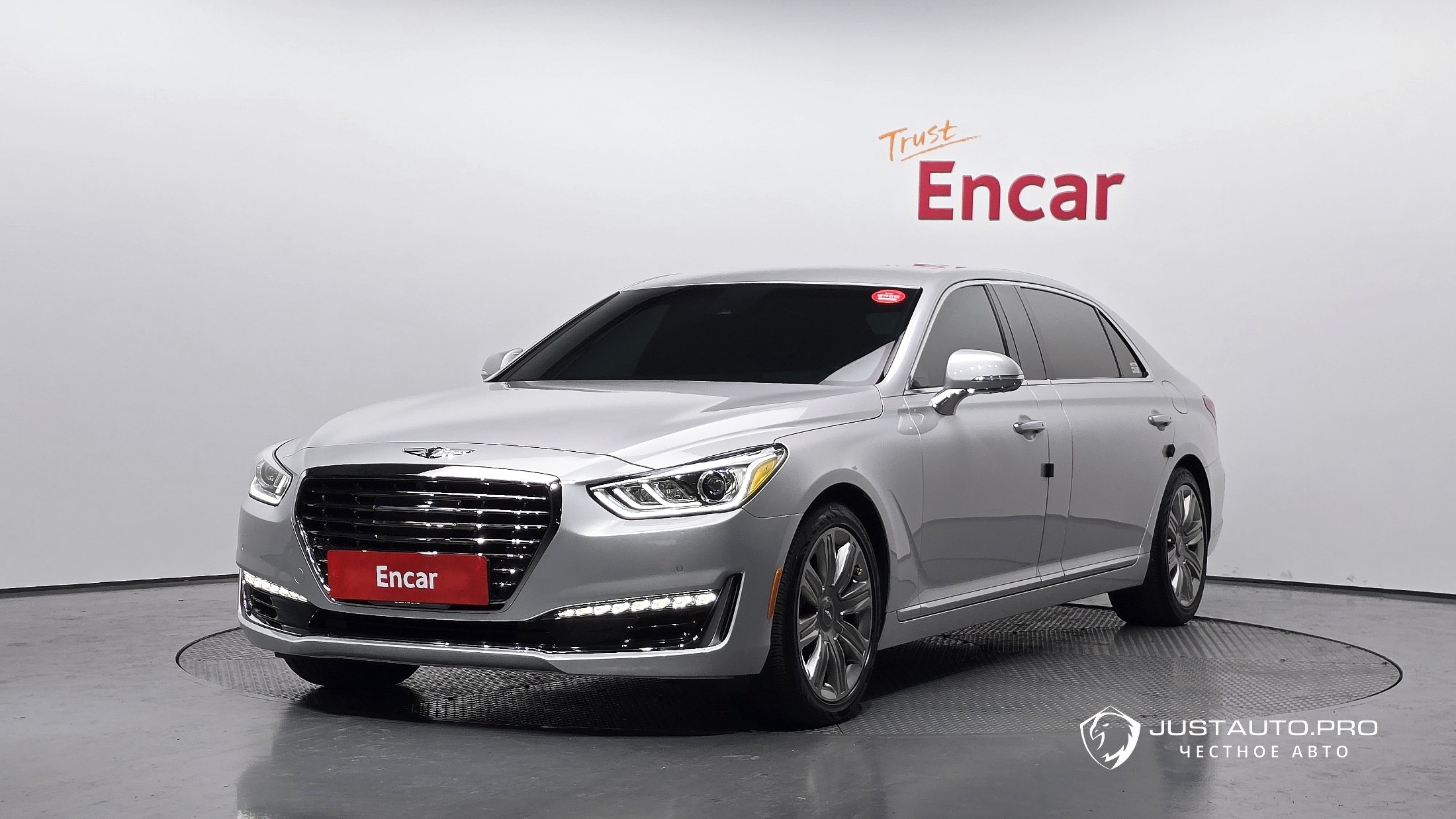 Автомобиль Genesis EQ900