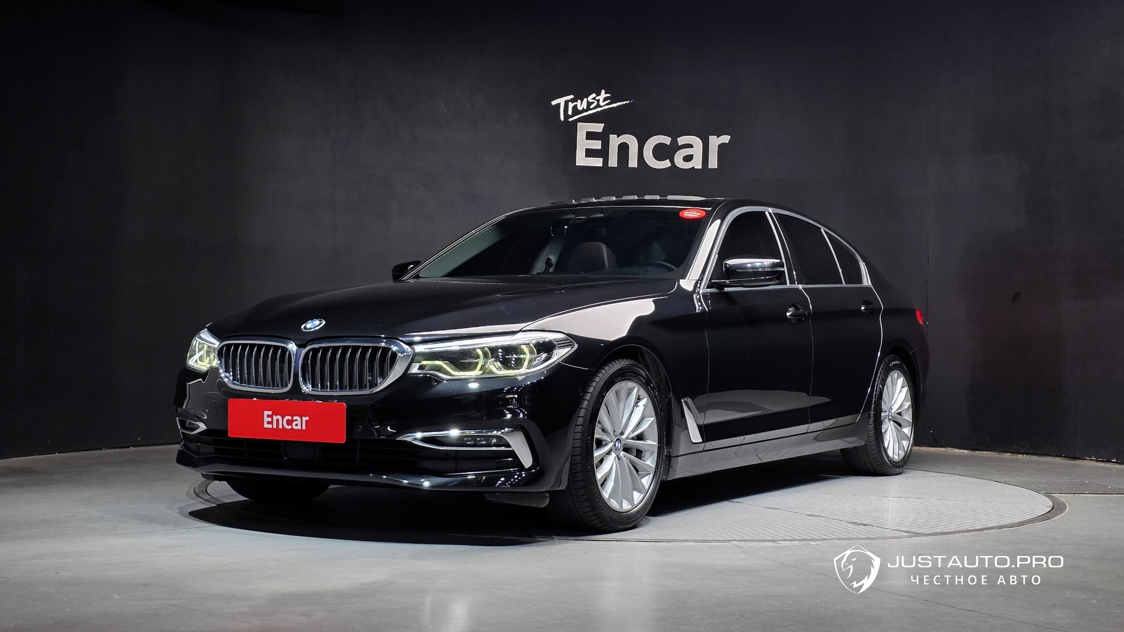 Автомобиль BMW 5-Series