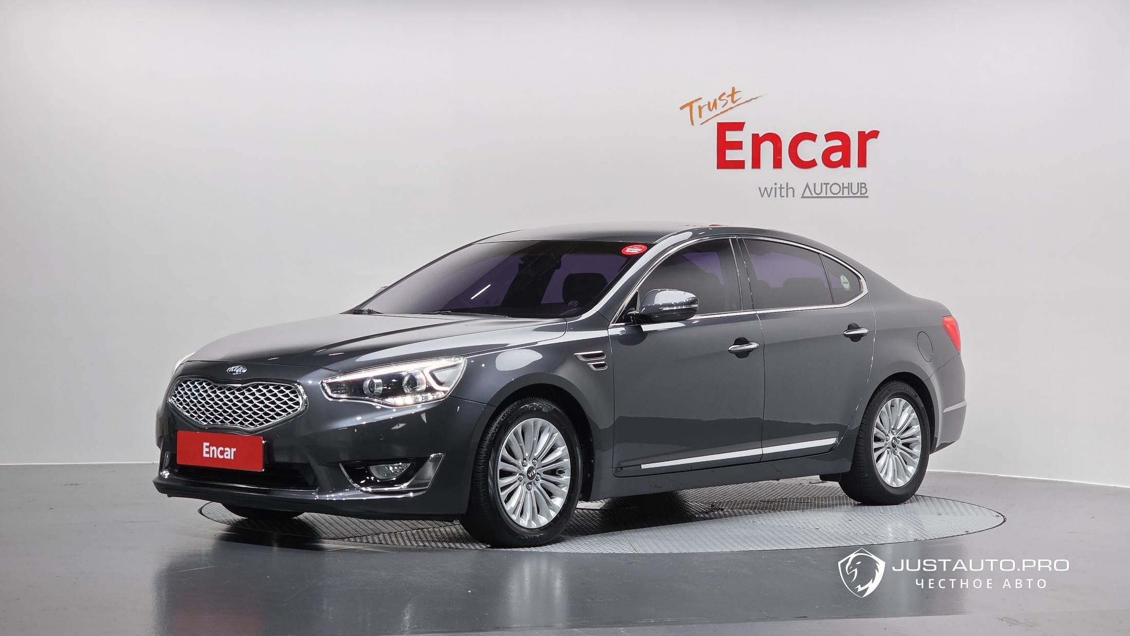 Автомобиль Kia K7