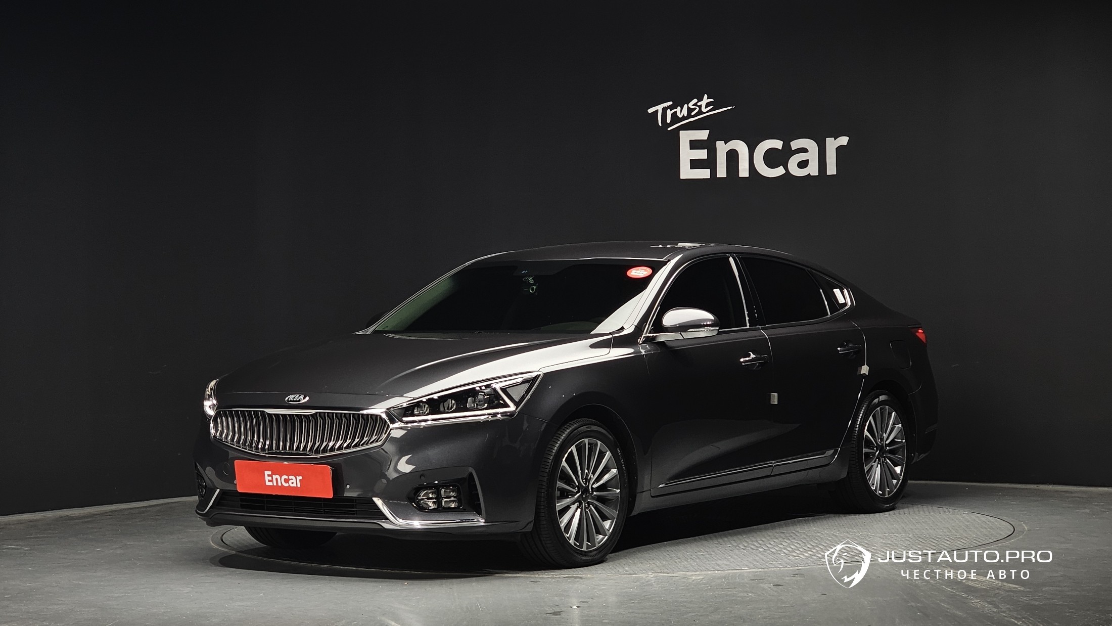 Автомобиль Kia K7