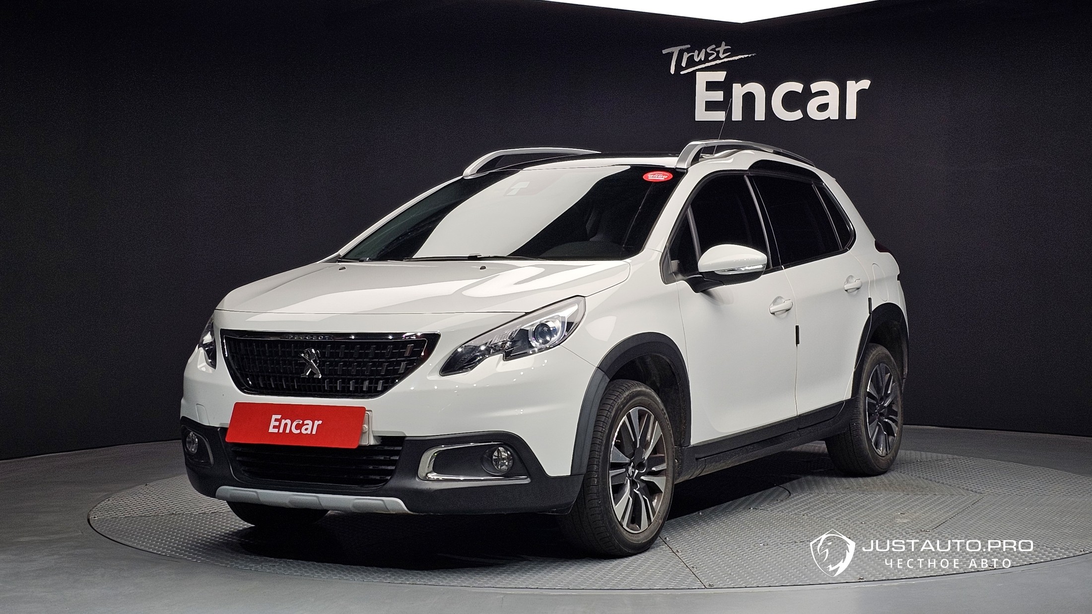 Автомобиль Peugeot 2008