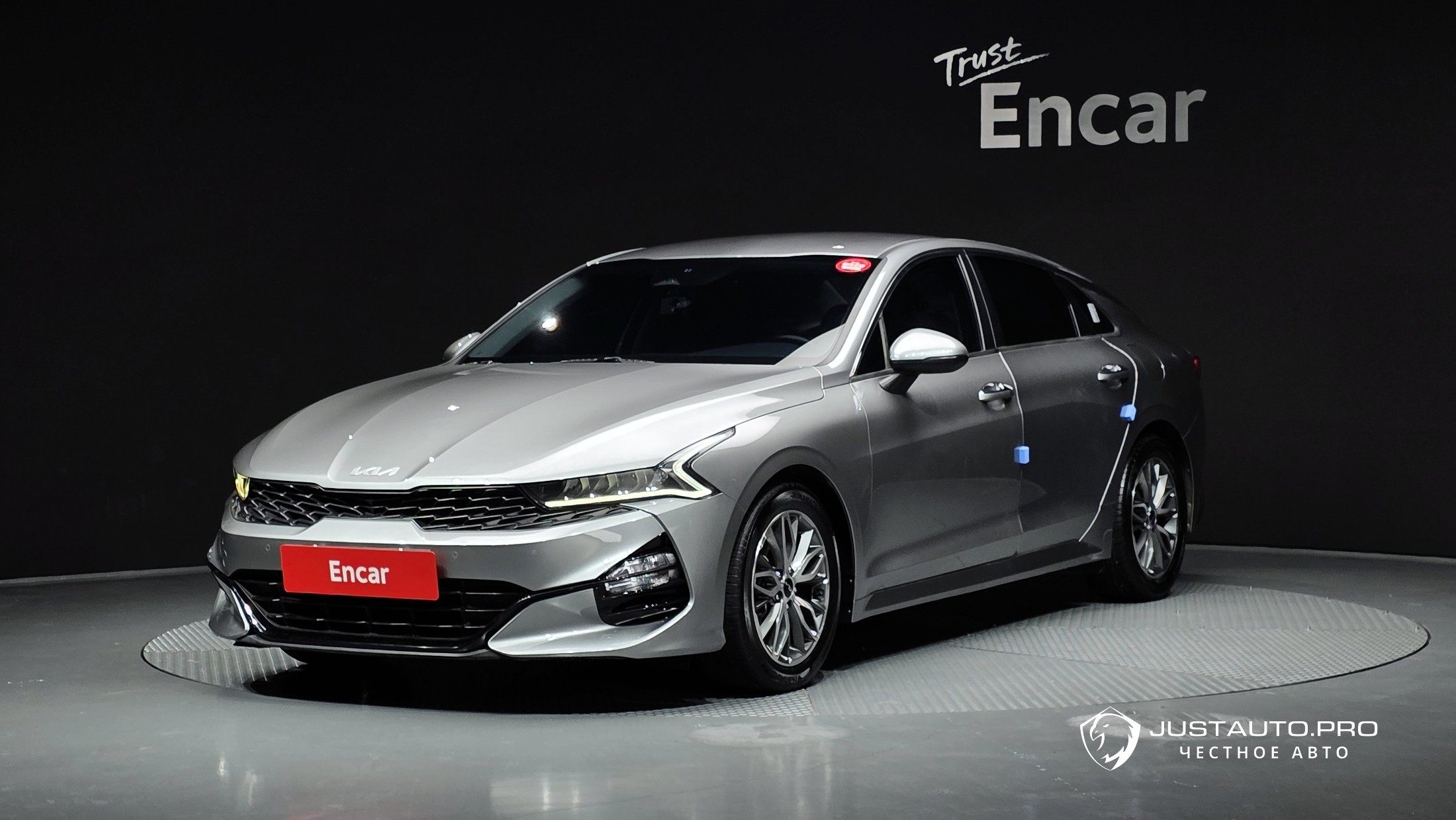 Автомобиль Kia K5