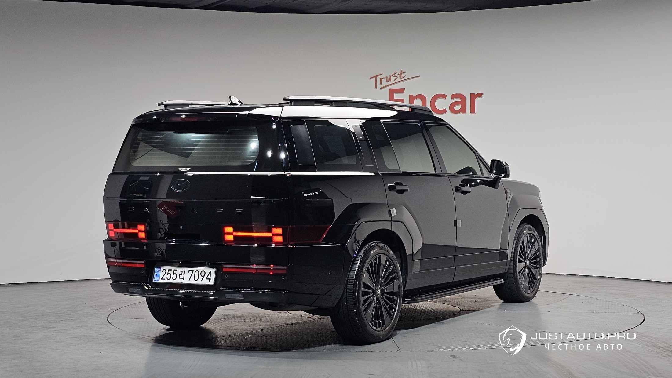 Автомобиль Hyundai Santafe