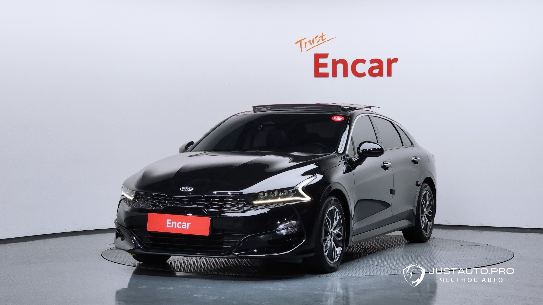 Автомобиль Kia K5