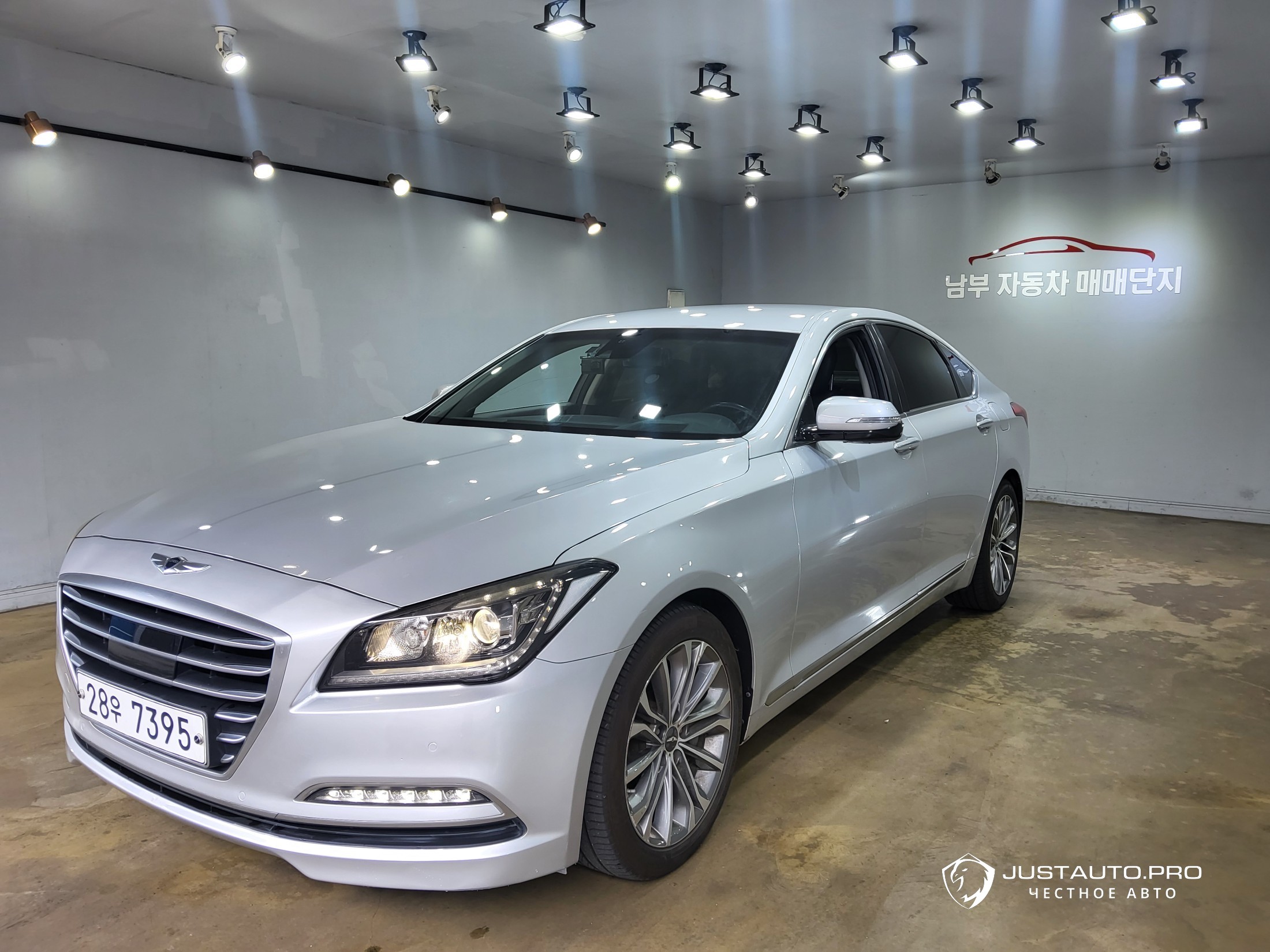 Автомобиль Hyundai Genesis