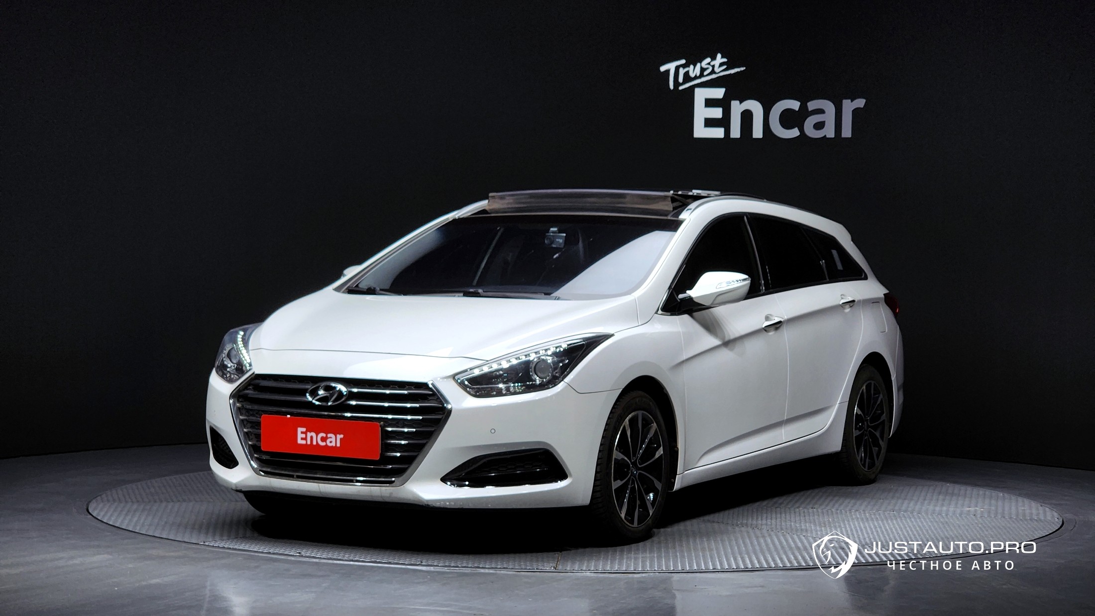 Автомобиль Hyundai i40