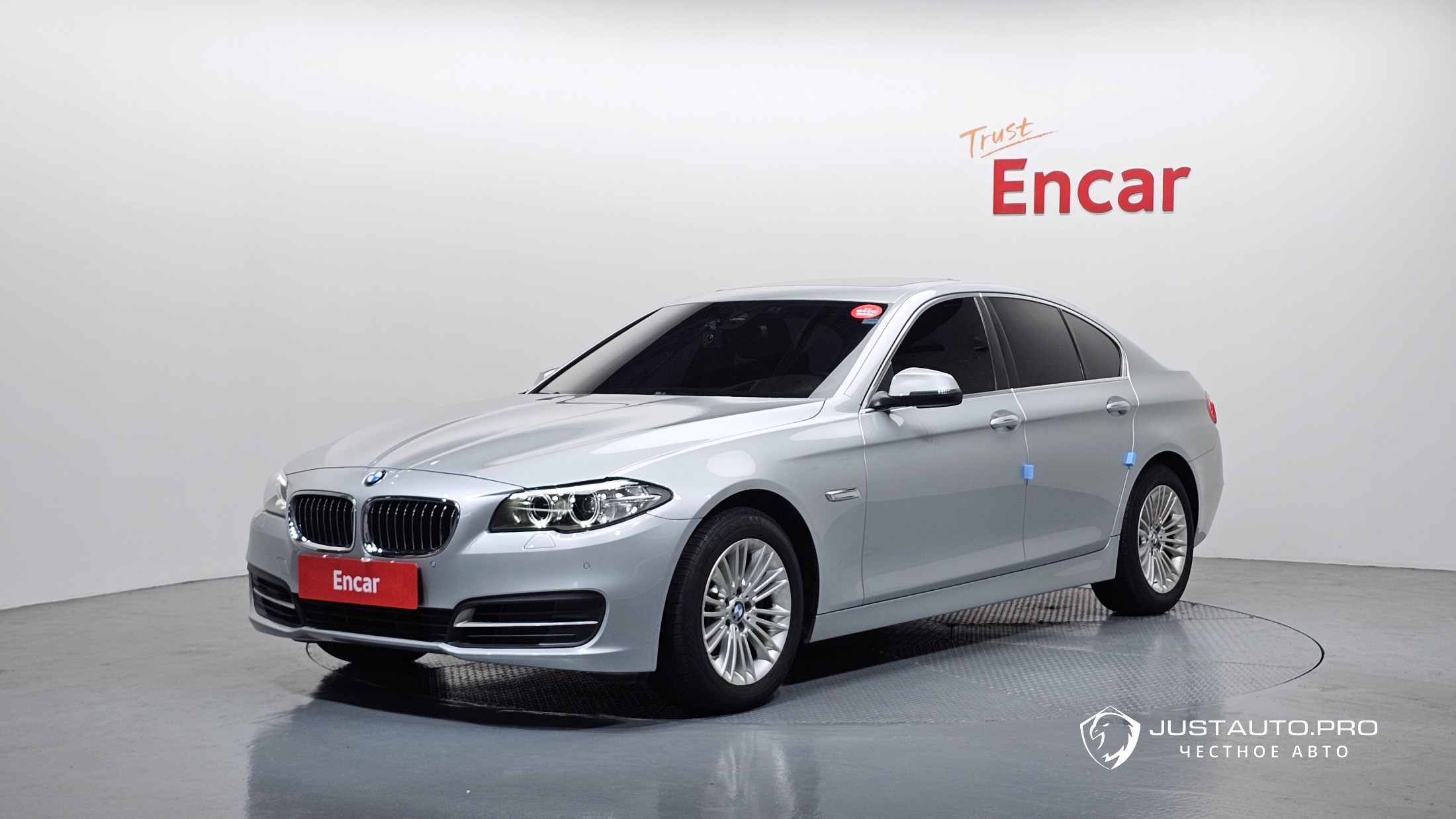 Автомобиль BMW 5-Series