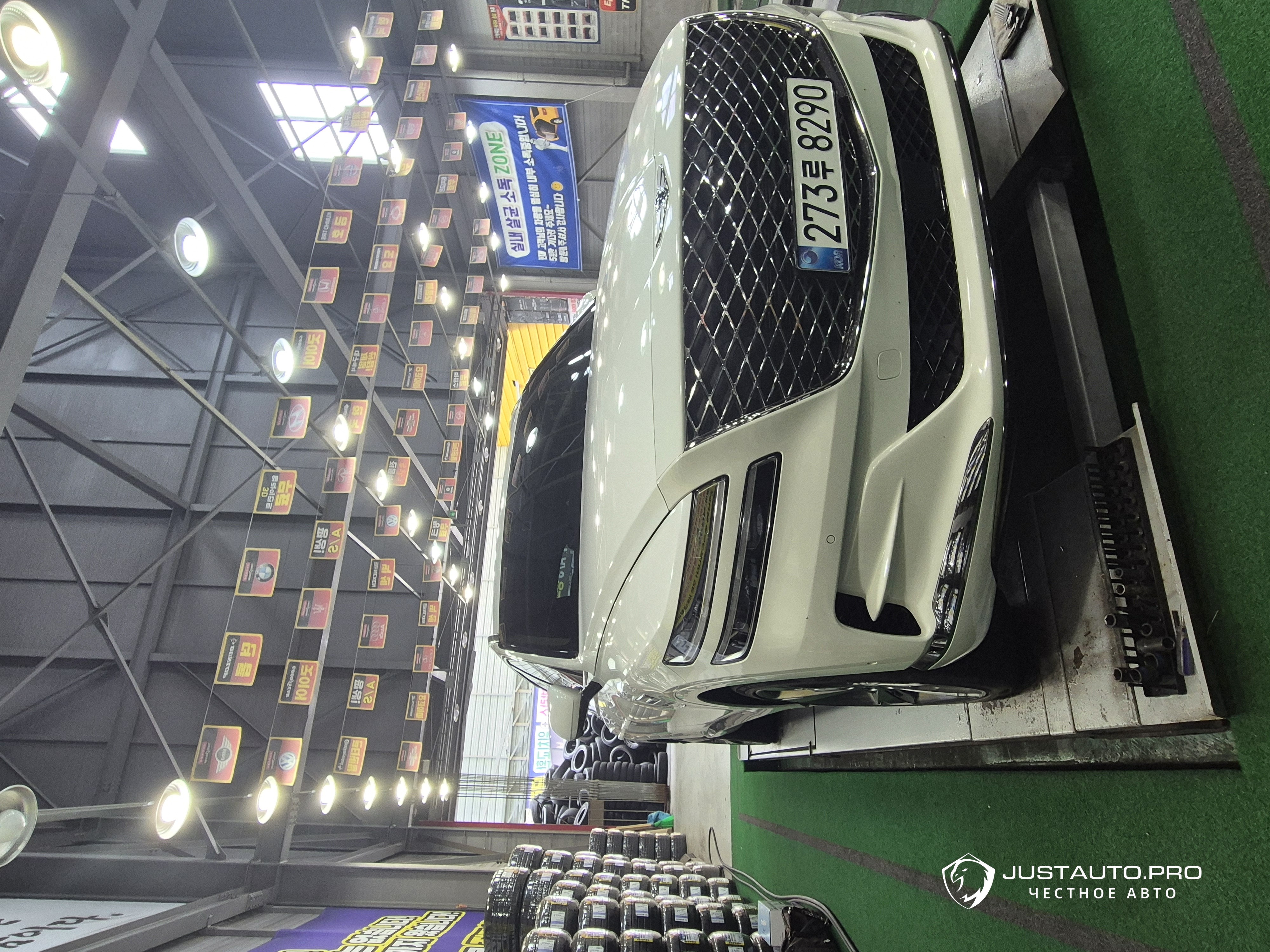 Автомобиль Genesis GV80