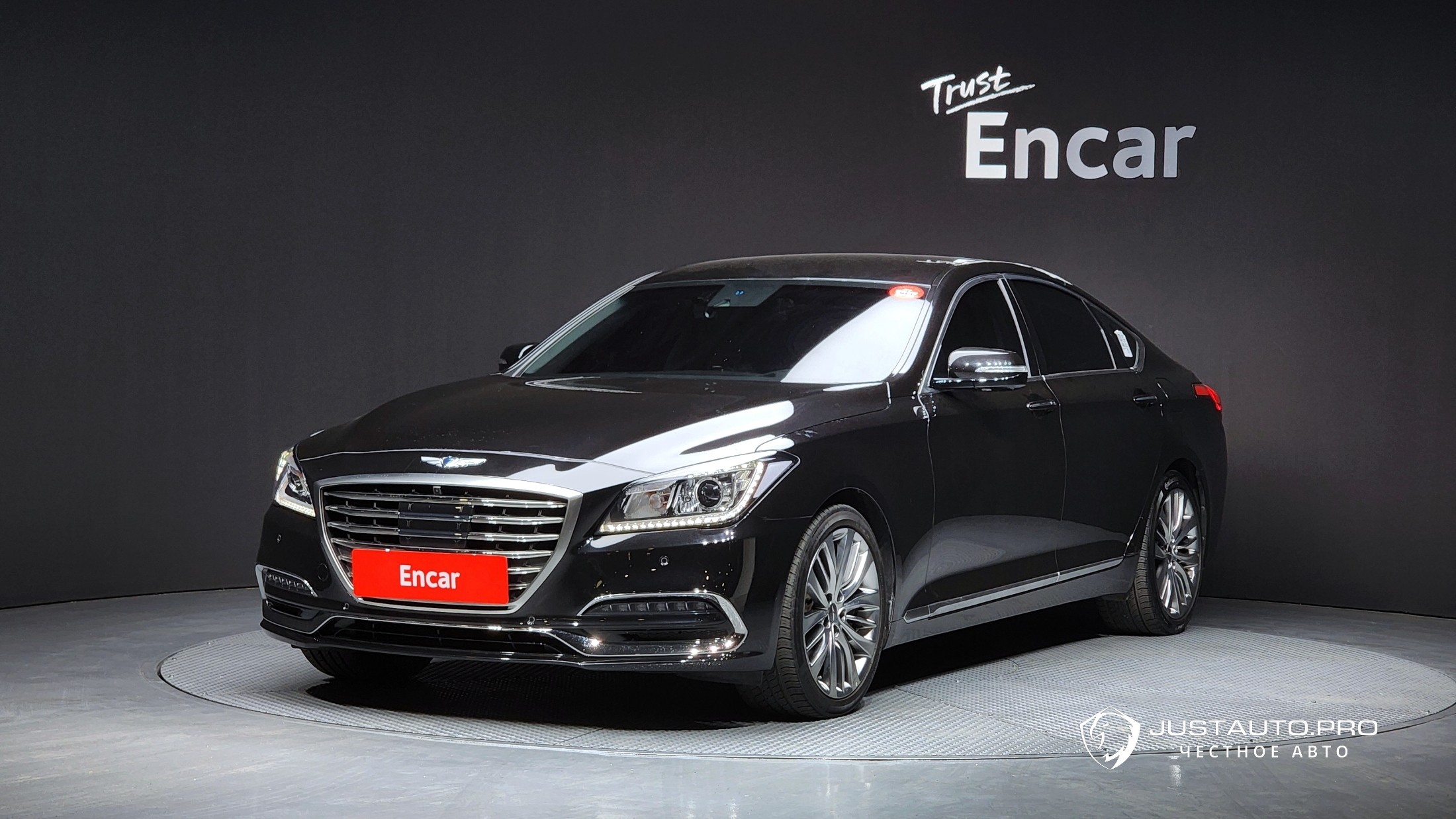 Автомобиль Genesis G80
