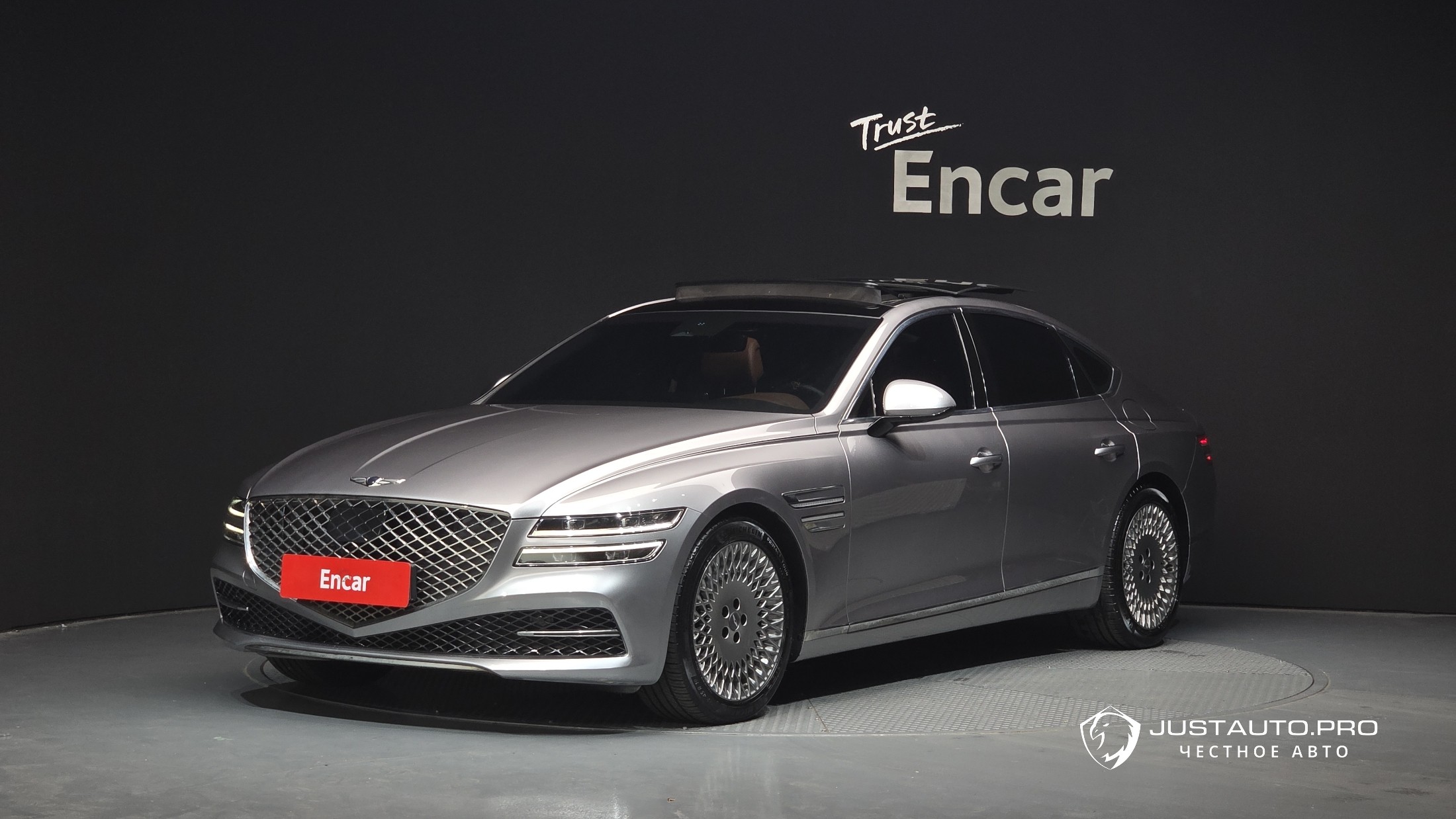Автомобиль Genesis G80