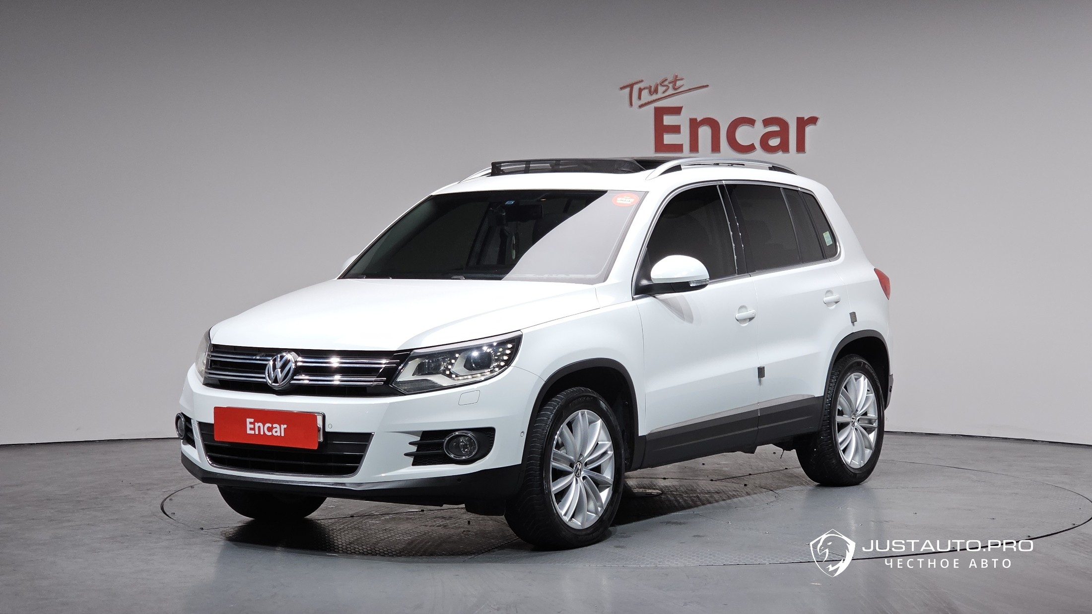Автомобиль Volkswagen Tiguan