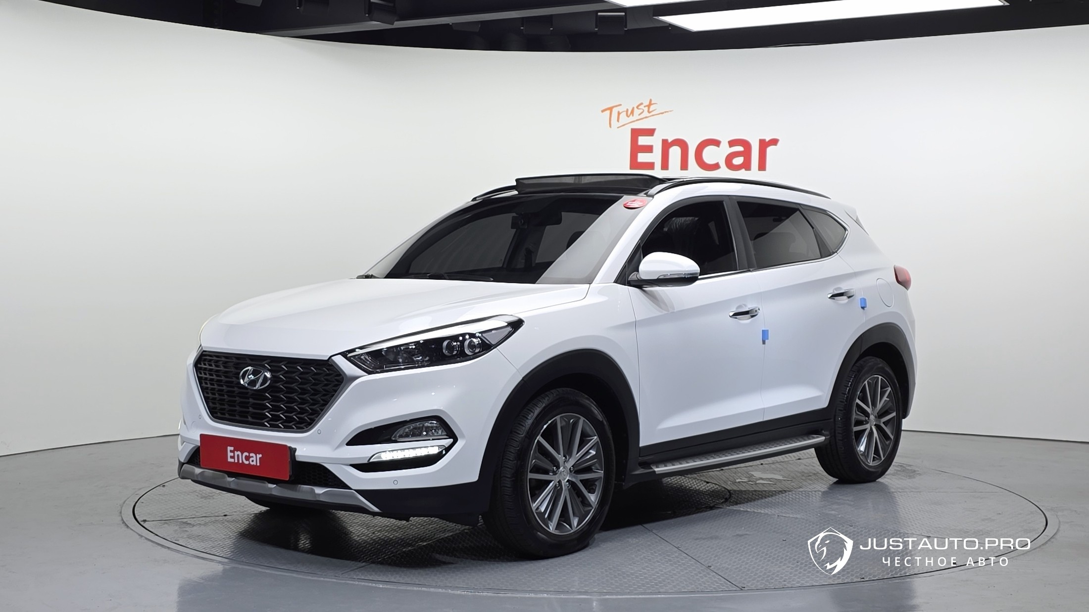Автомобиль Hyundai Tucson