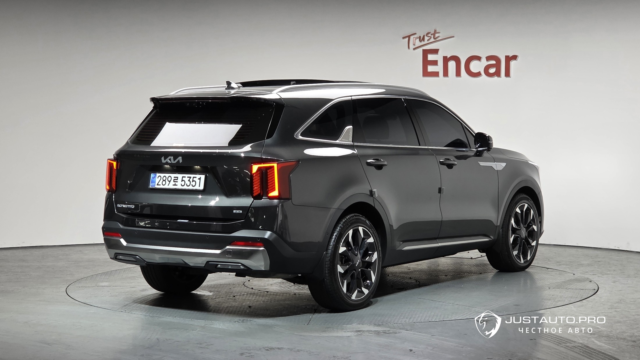 Автомобиль Kia Sorento