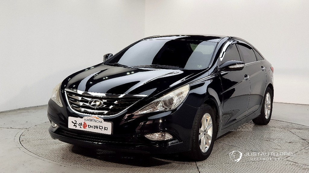 Автомобиль Hyundai Sonata