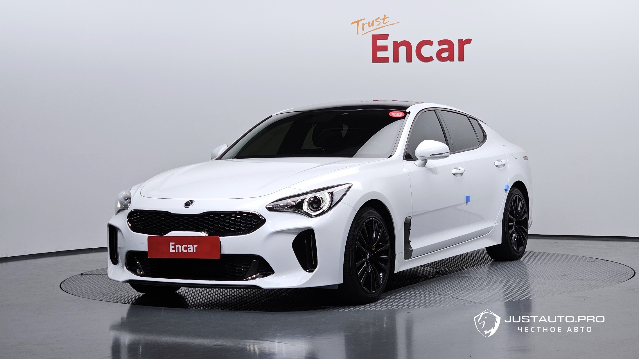 Автомобиль Kia Stinger
