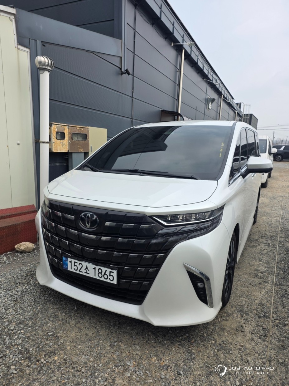 Автомобиль Toyota Alphard