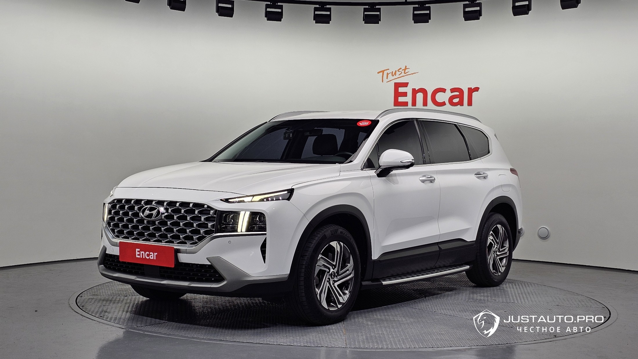 Автомобиль Hyundai Santafe