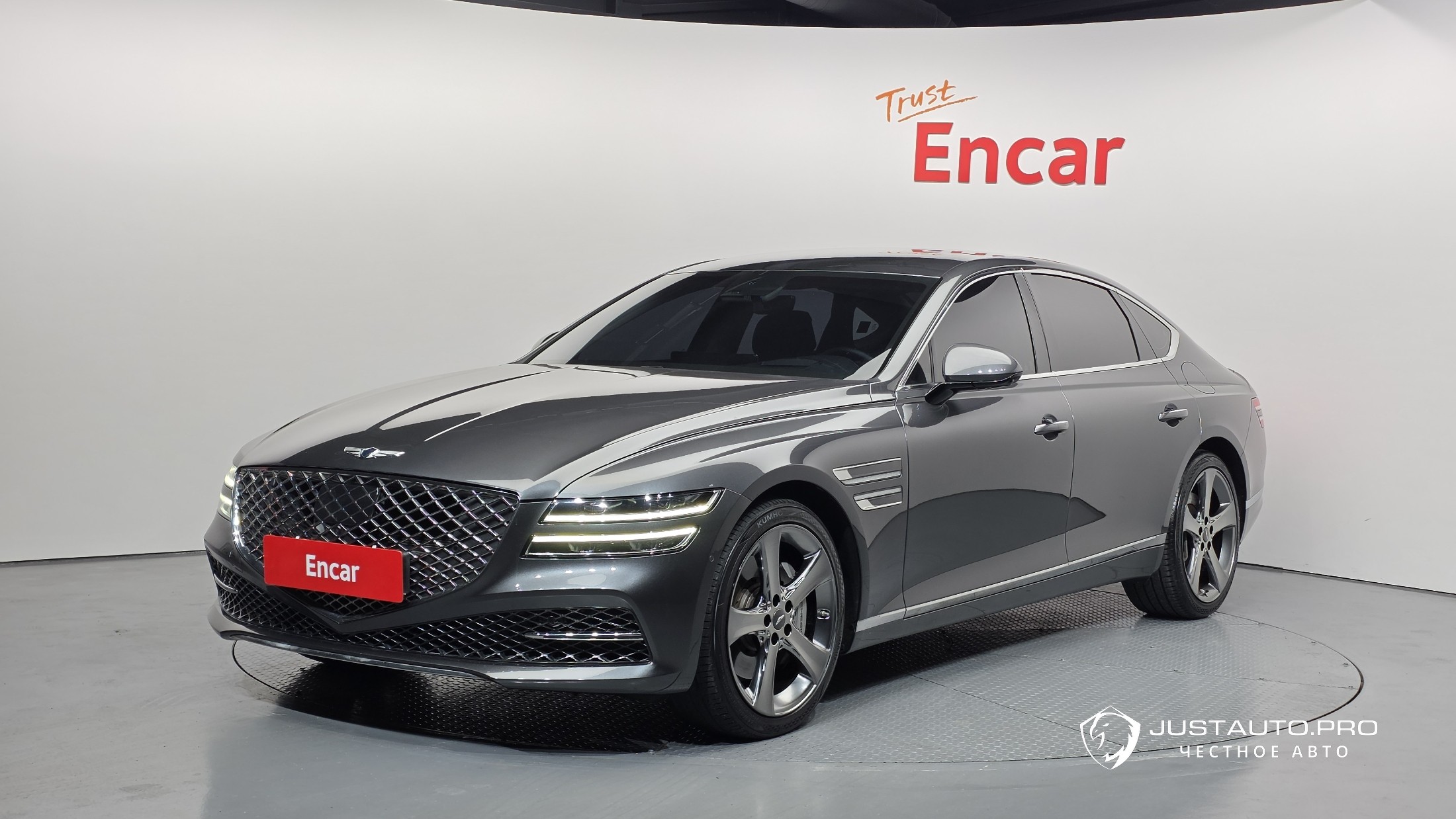 Автомобиль Genesis G80