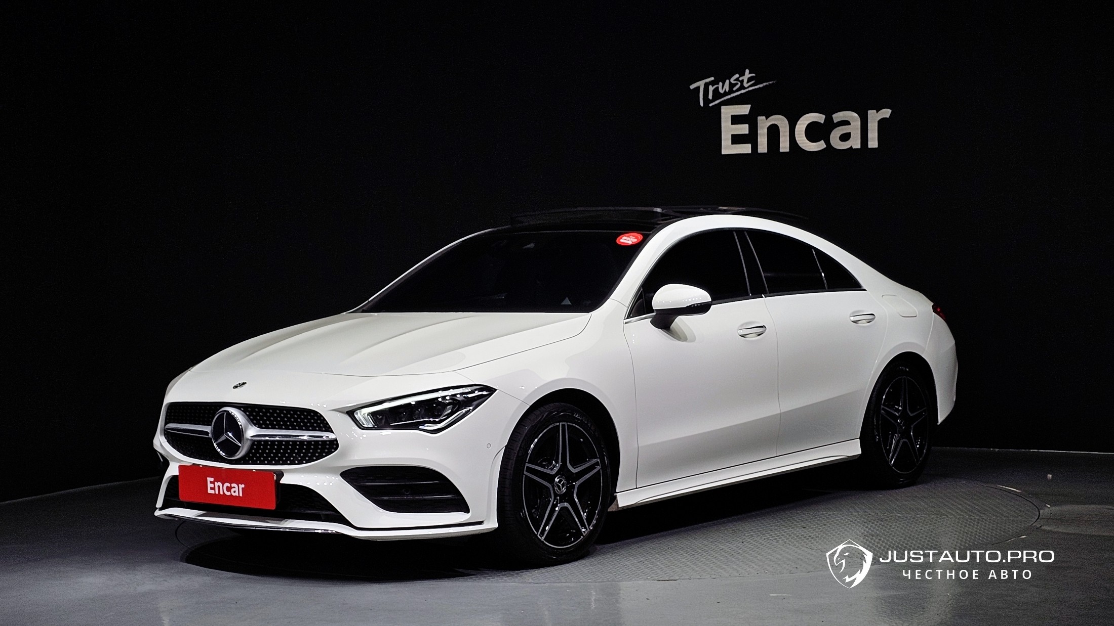 Автомобиль Mercedes-Benz CLA-Class