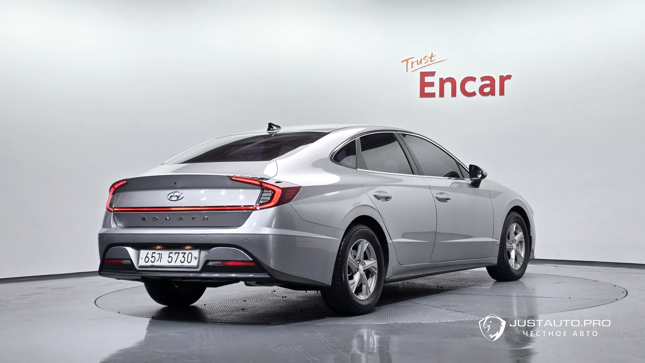Автомобиль Hyundai Sonata