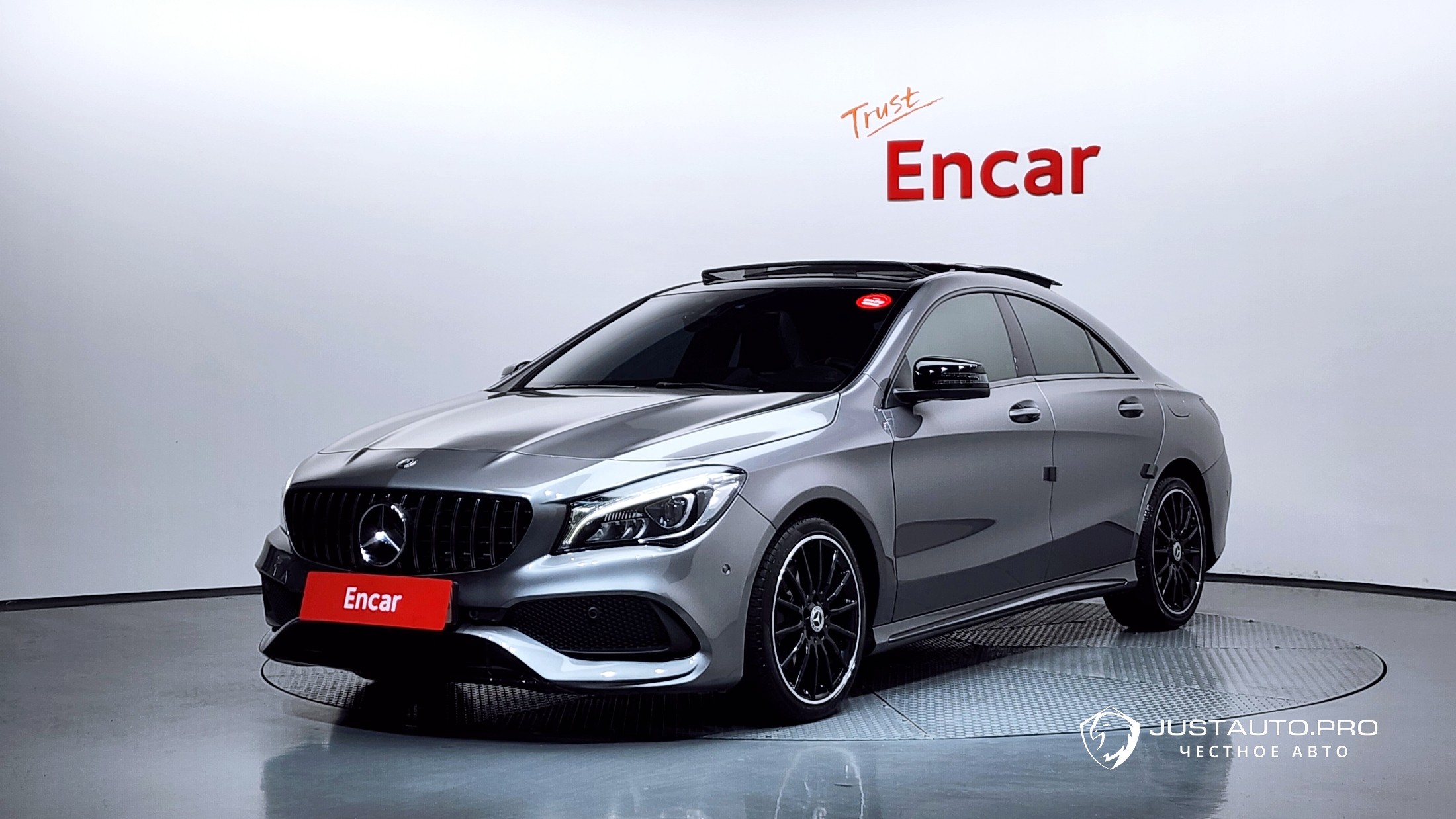 Автомобиль Mercedes-Benz CLA-Class