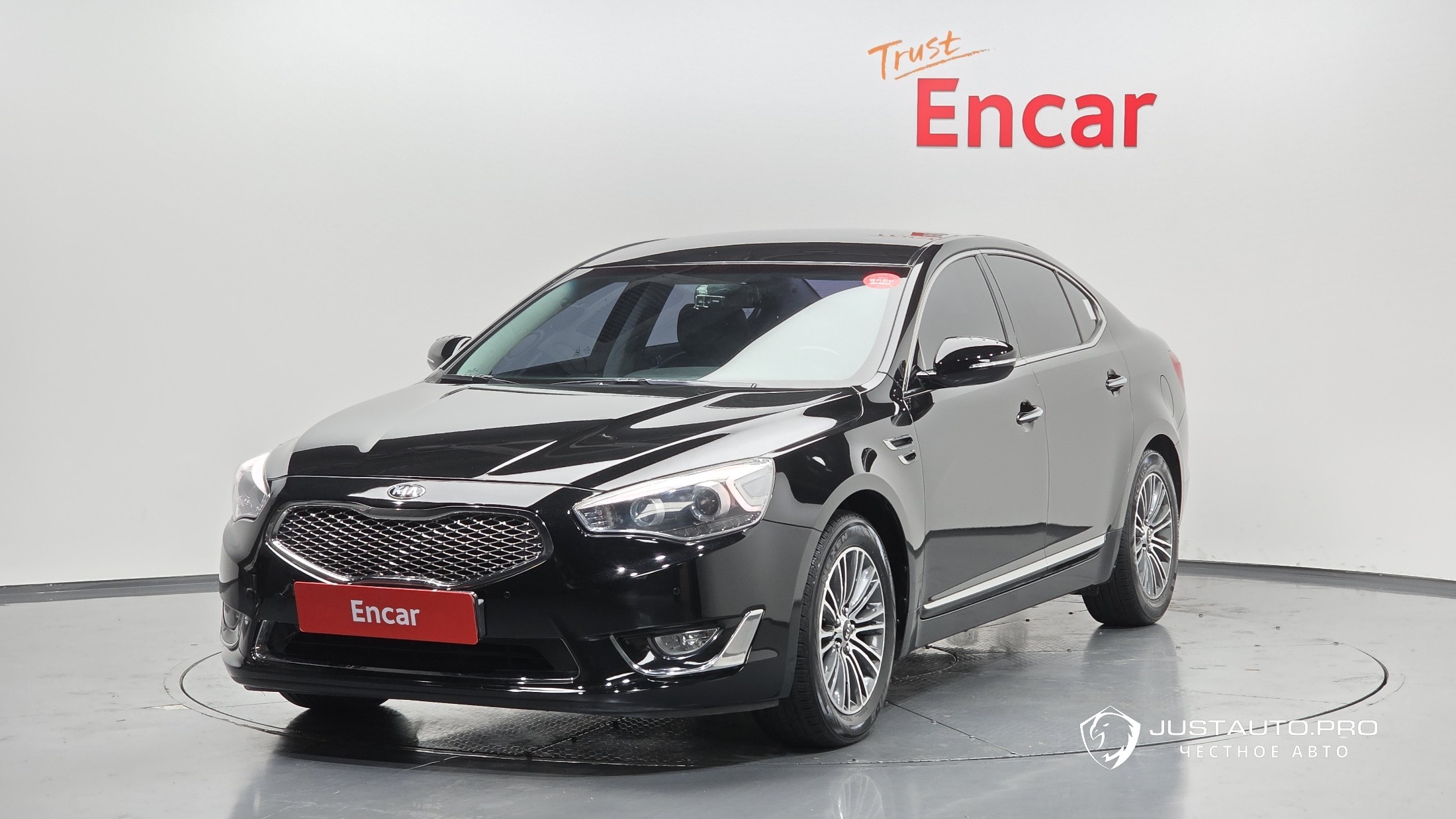 Автомобиль Kia K7