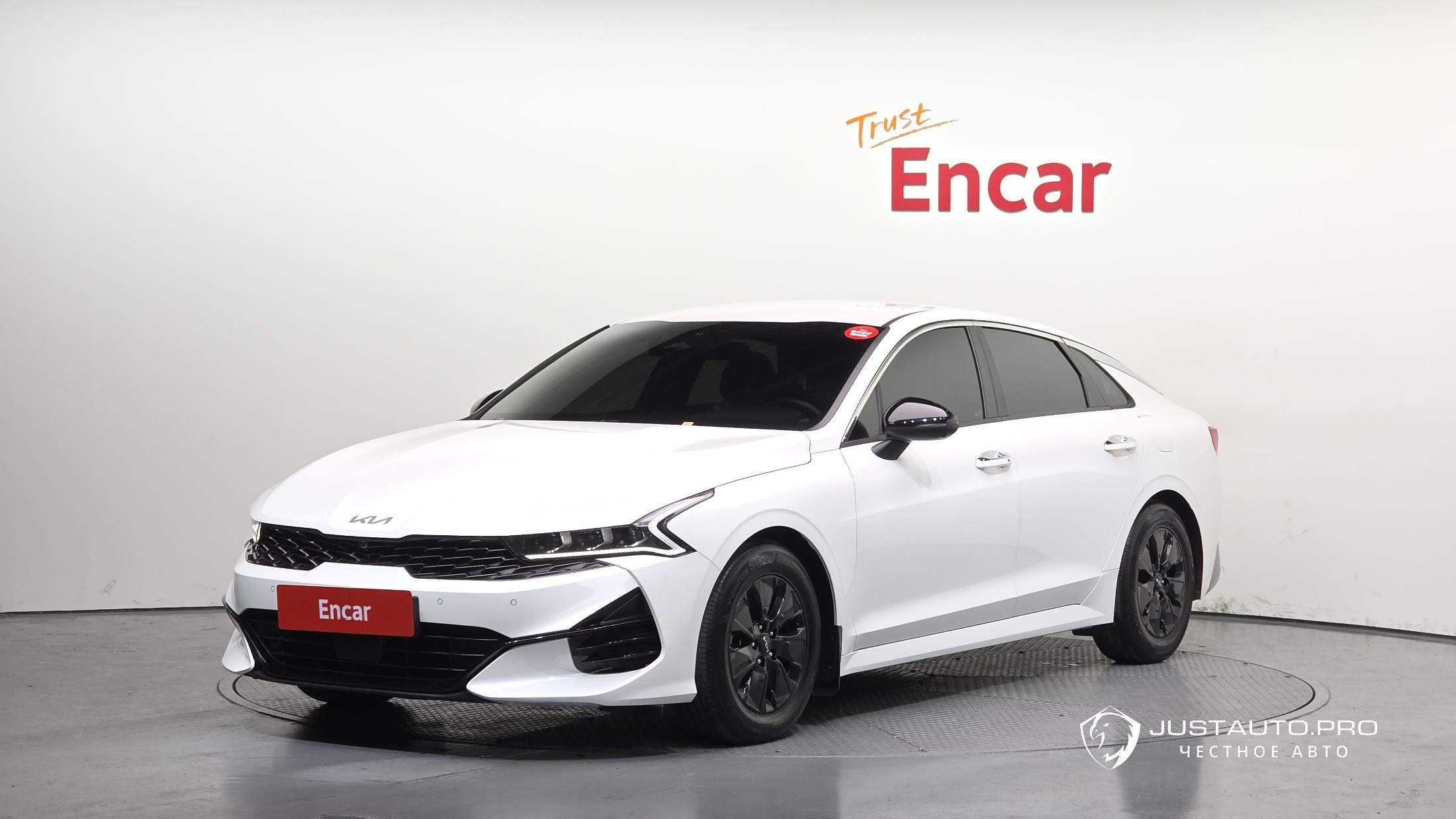 Автомобиль Kia K5
