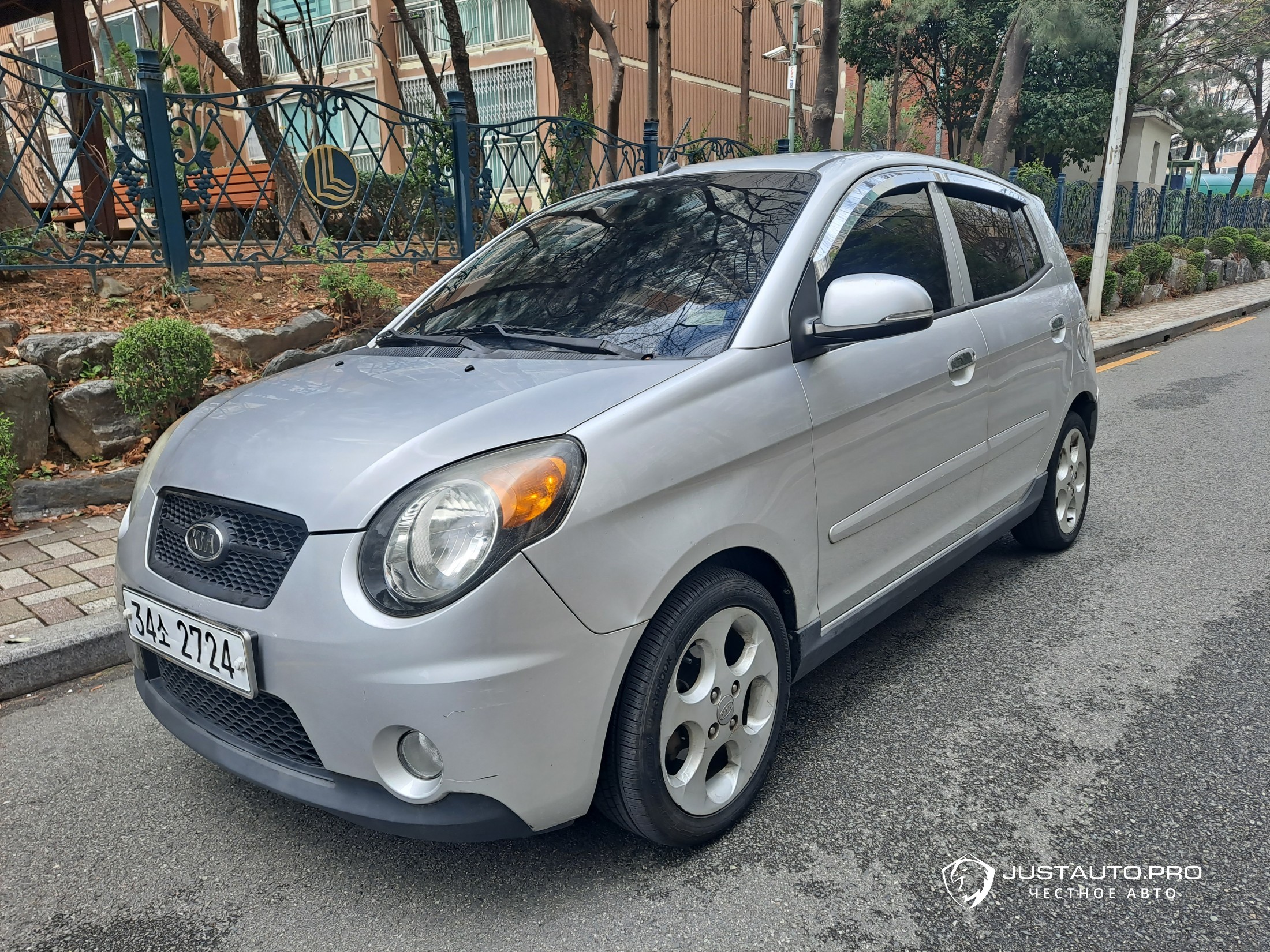 Автомобиль Kia morning