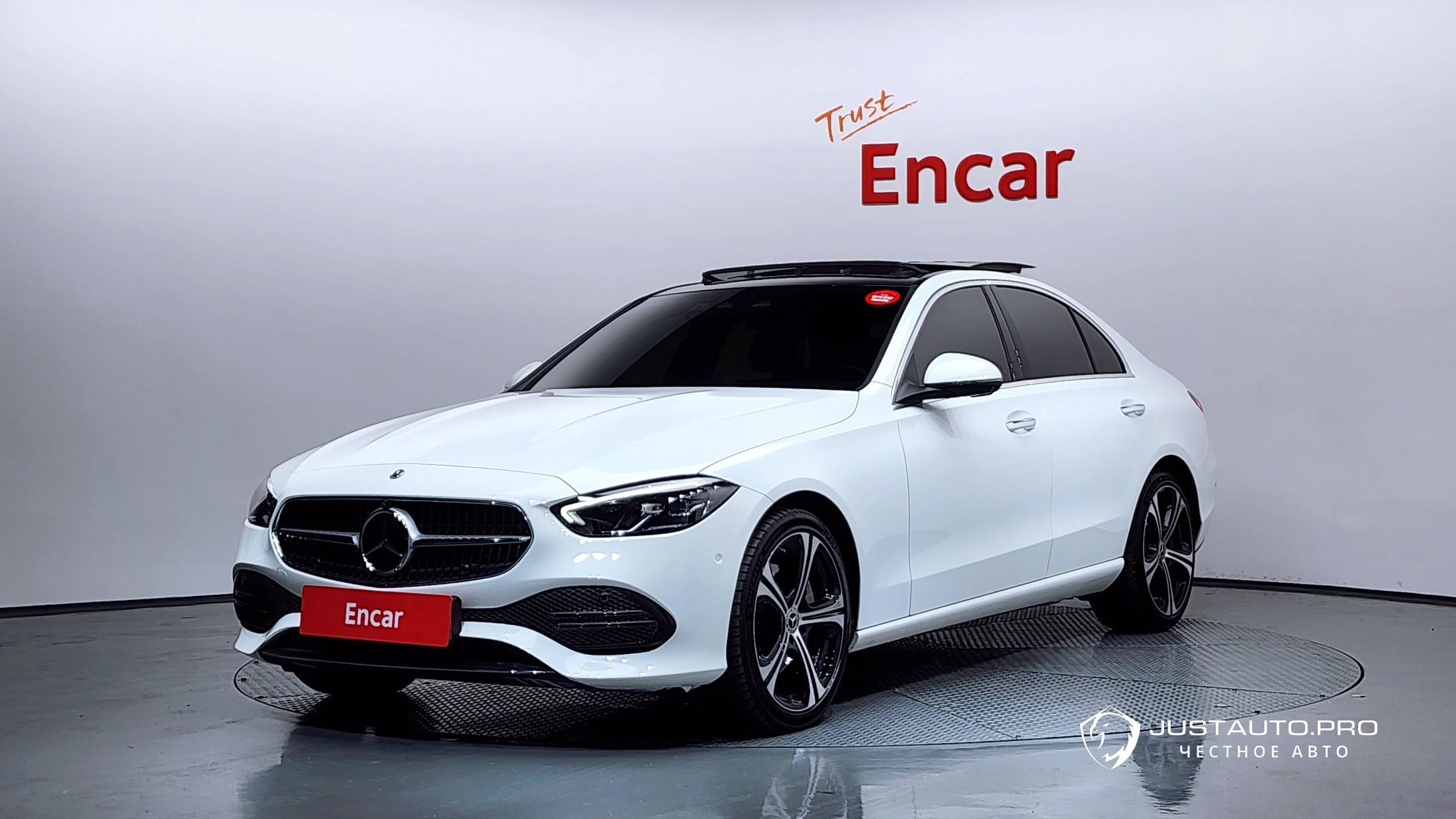 Автомобиль Mercedes-Benz C-Class