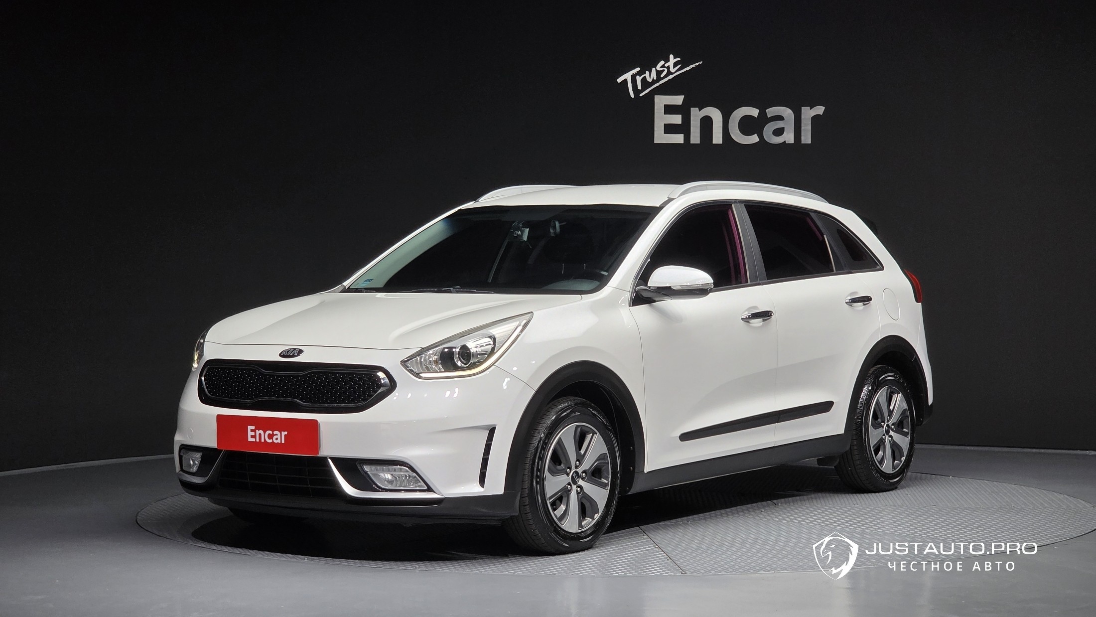 Автомобиль Kia Niro