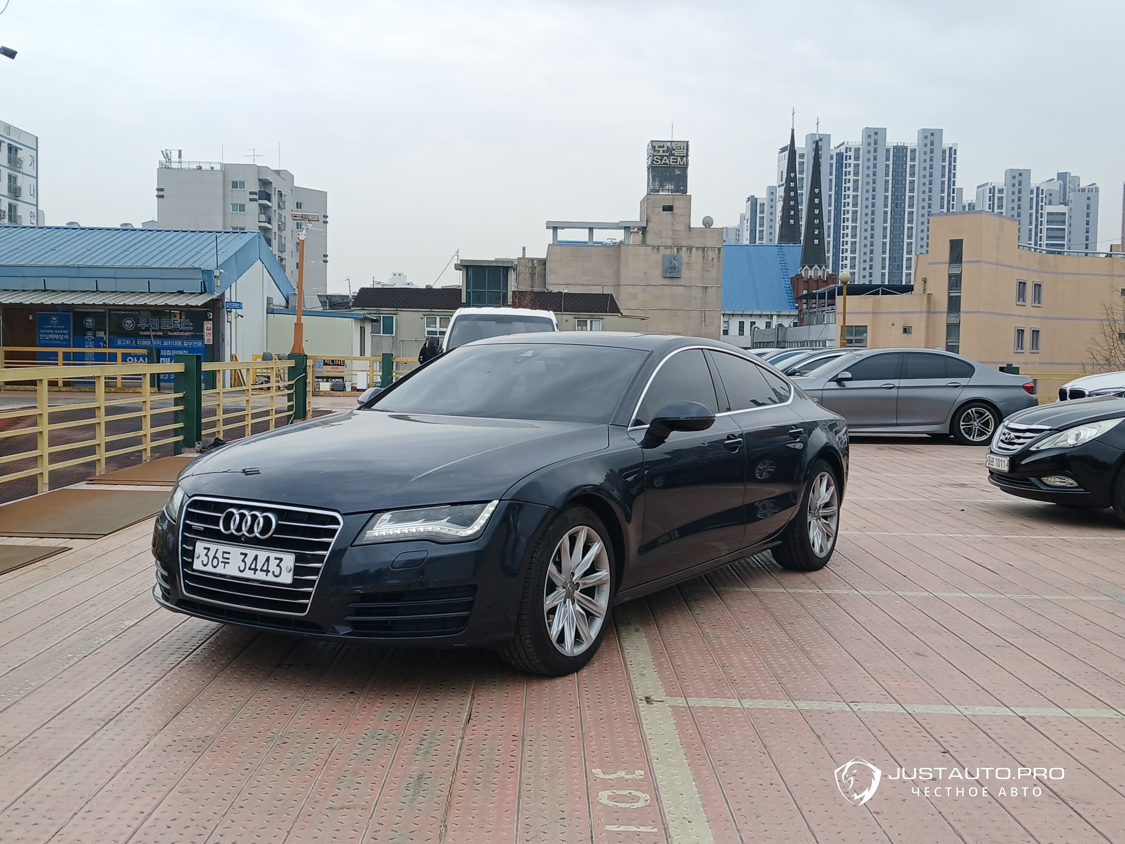 Автомобиль Audi A7