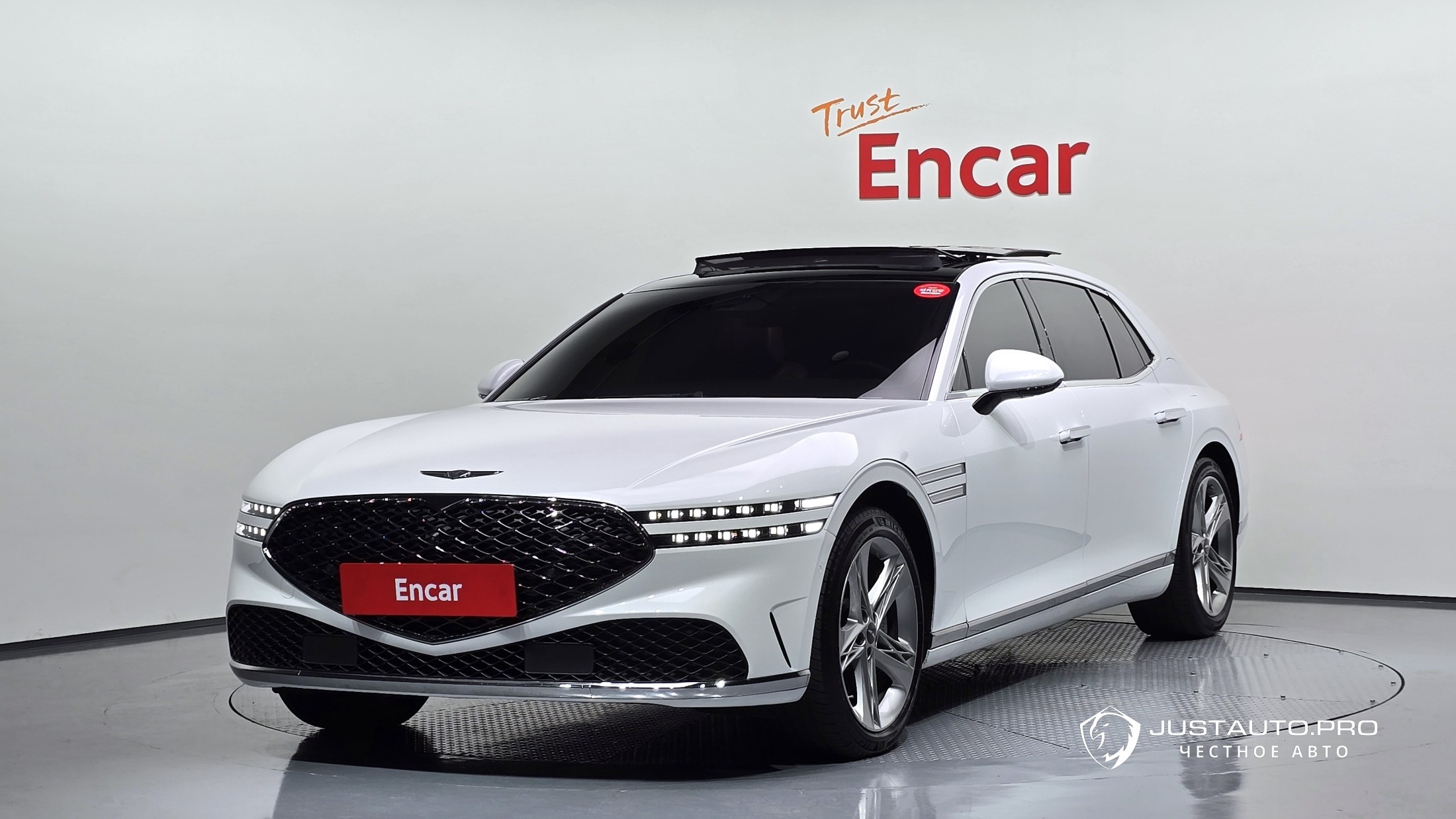 Автомобиль Genesis G90