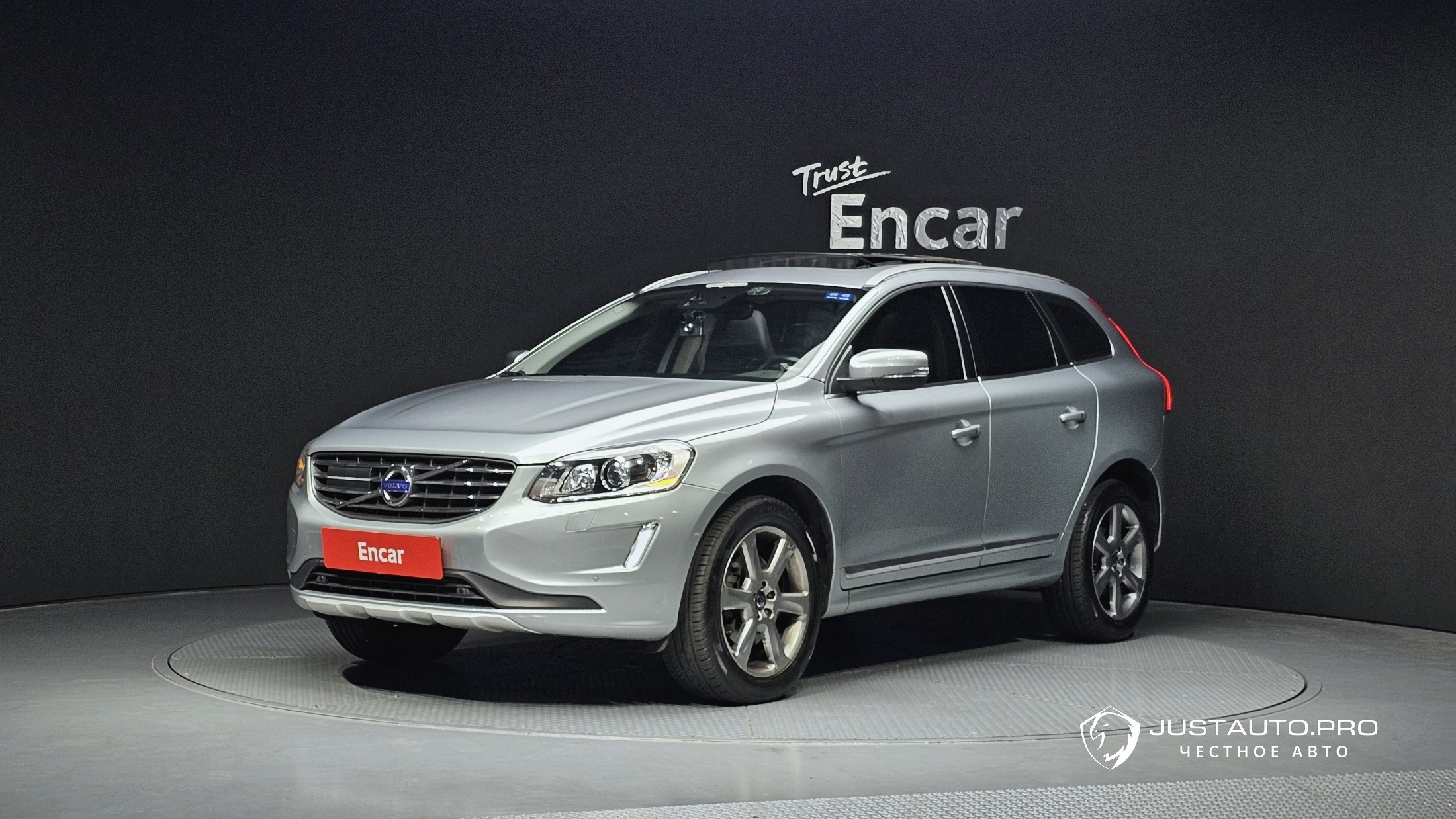 Автомобиль Volvo XC60