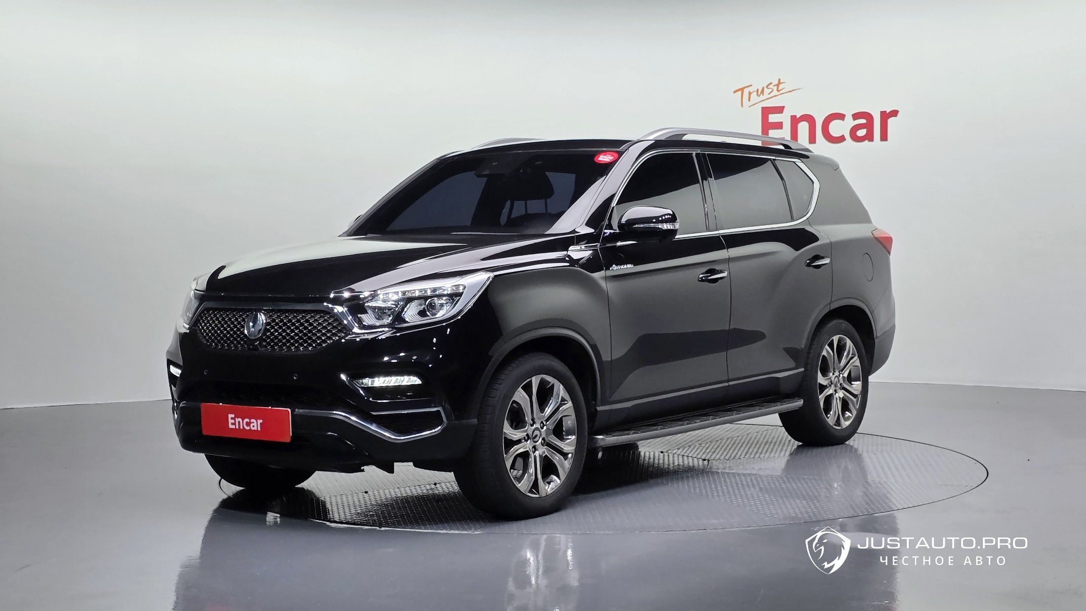 Автомобиль KG_Mobility_Ssangyong Rexton