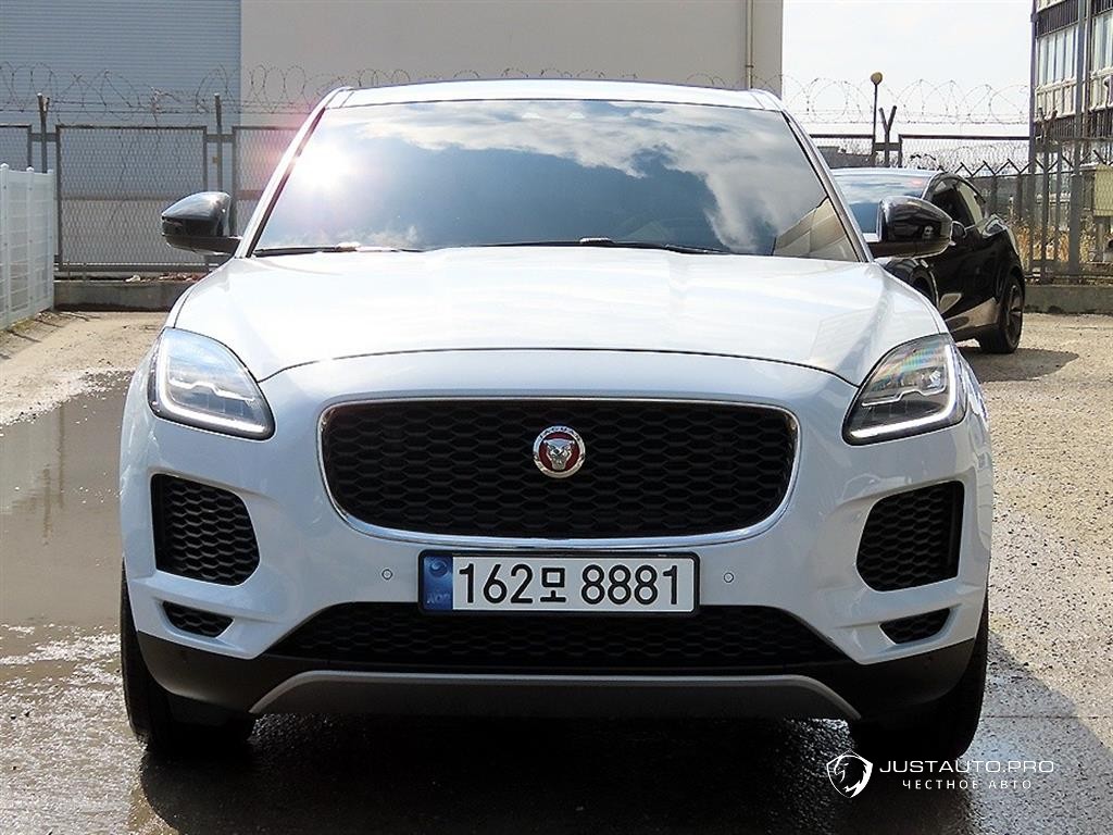 Автомобиль Jaguar E-PACE
