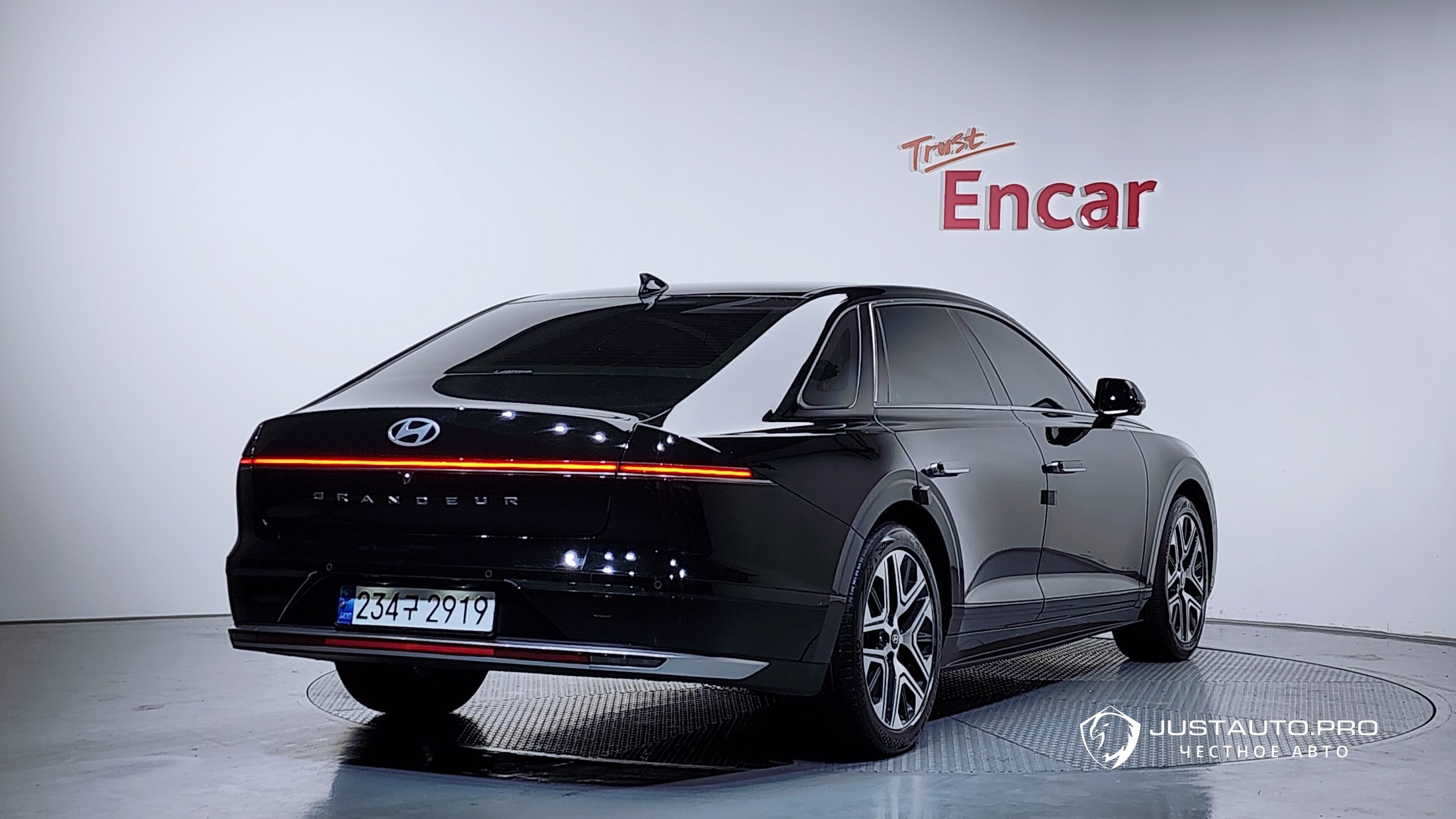 Автомобиль Hyundai Grandeur