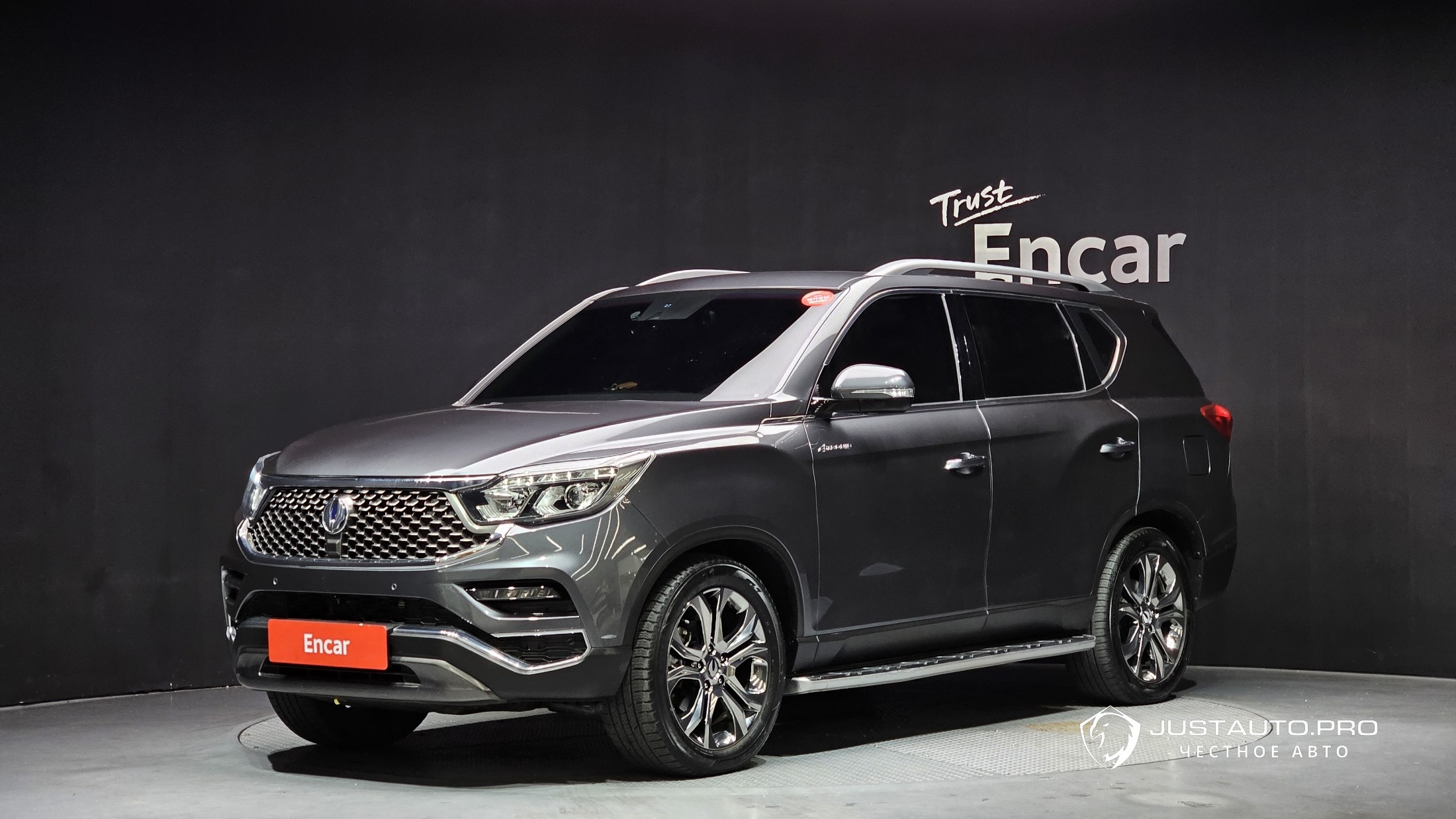 Автомобиль KG_Mobility_Ssangyong Rexton