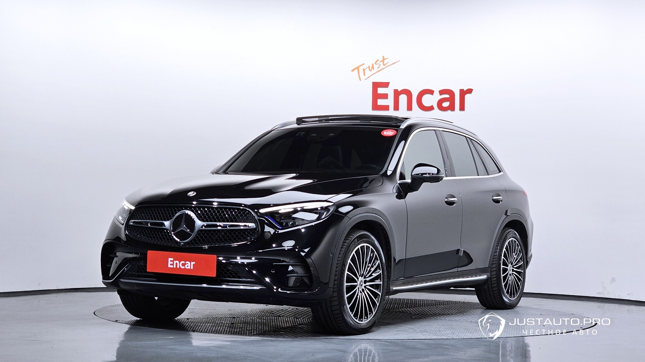 Автомобиль Mercedes-Benz GLC-Class