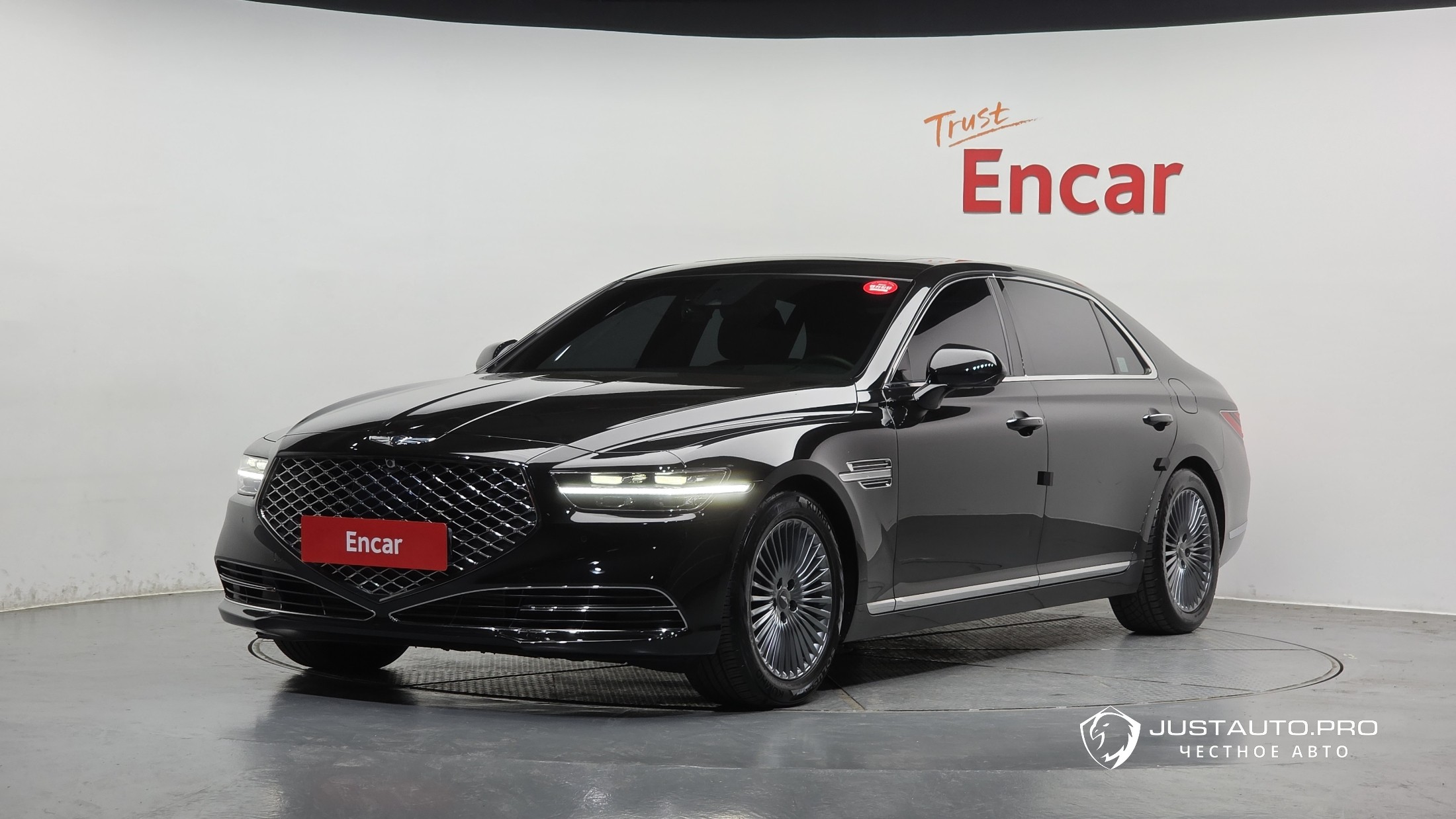 Автомобиль Genesis G90