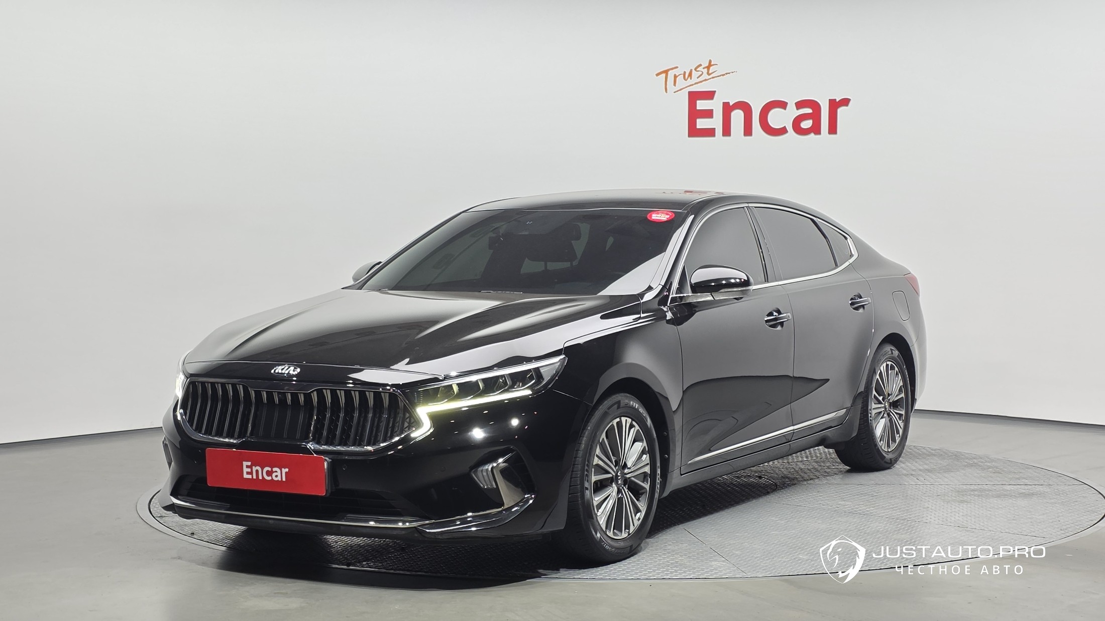 Автомобиль Kia K7