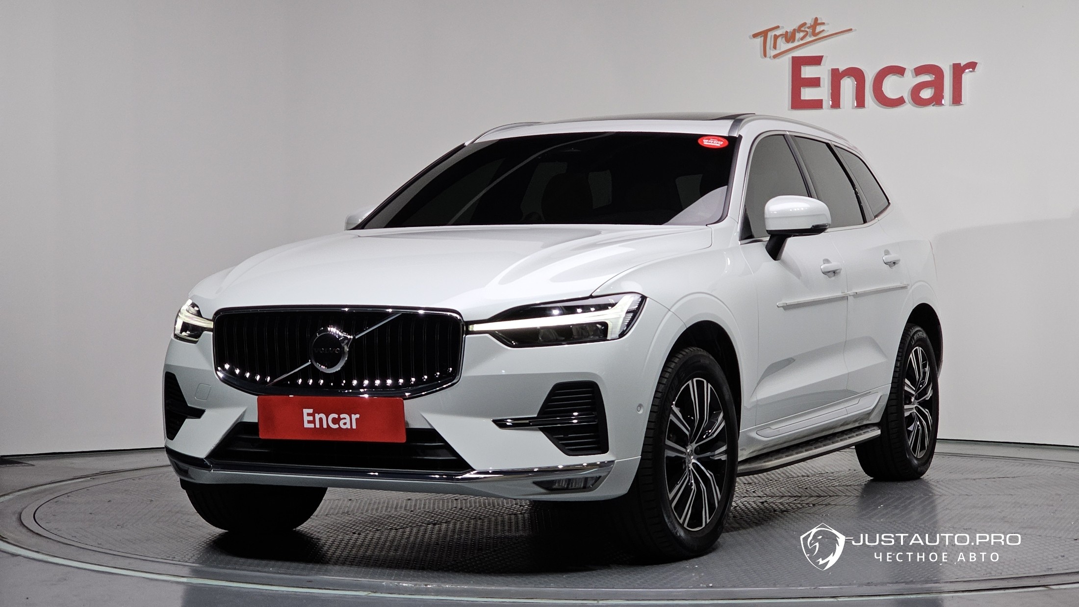 Автомобиль Volvo XC60