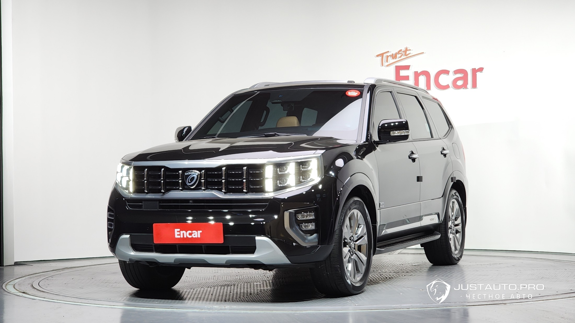 Автомобиль Kia Mohave