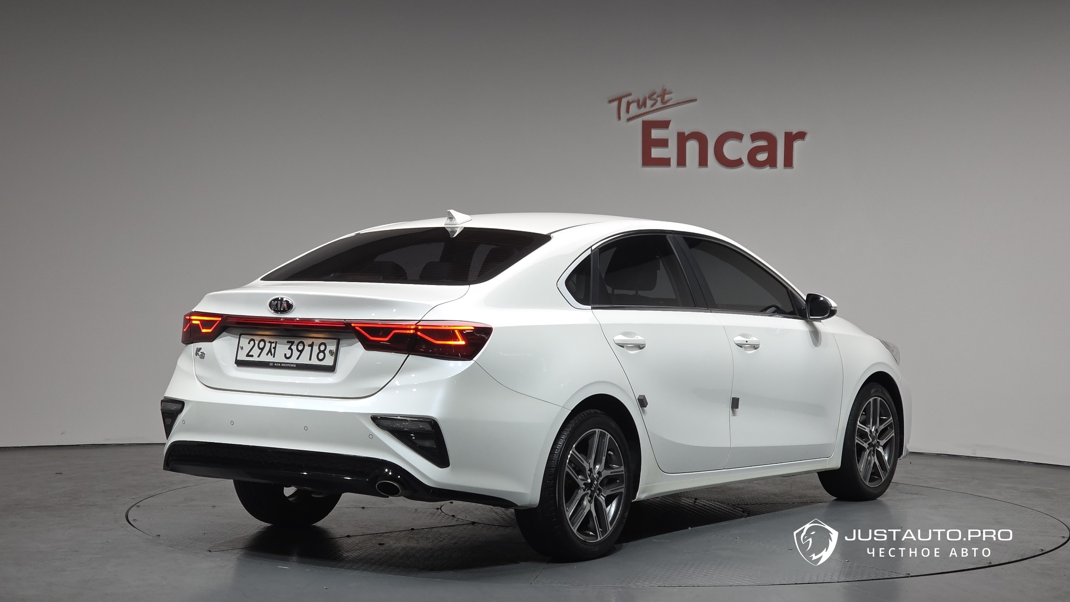 Автомобиль Kia K3
