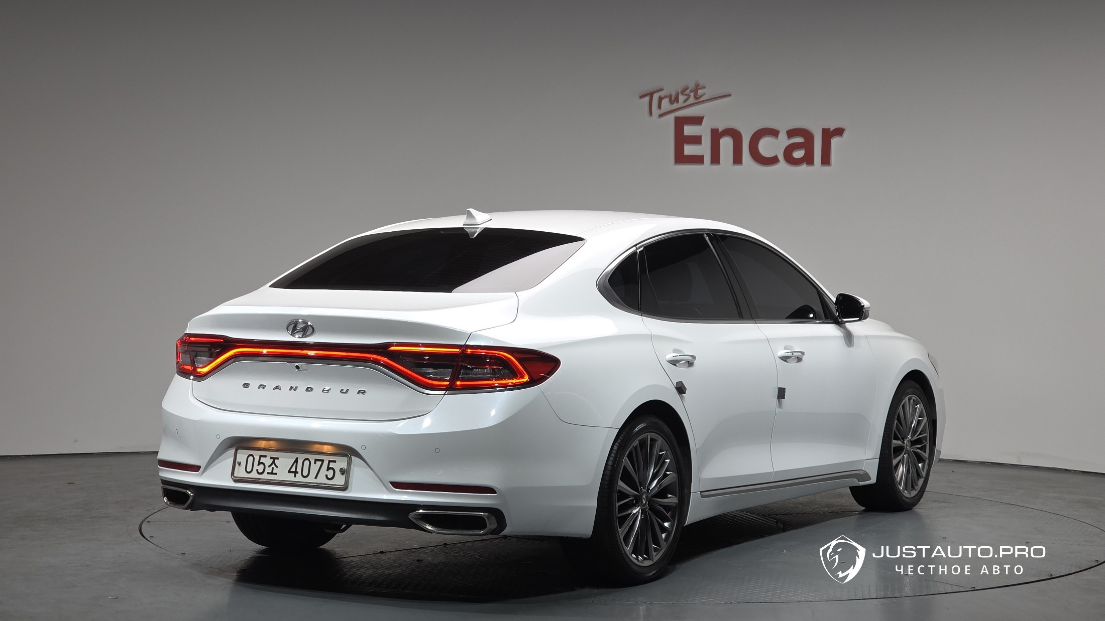 Автомобиль Hyundai Grandeur