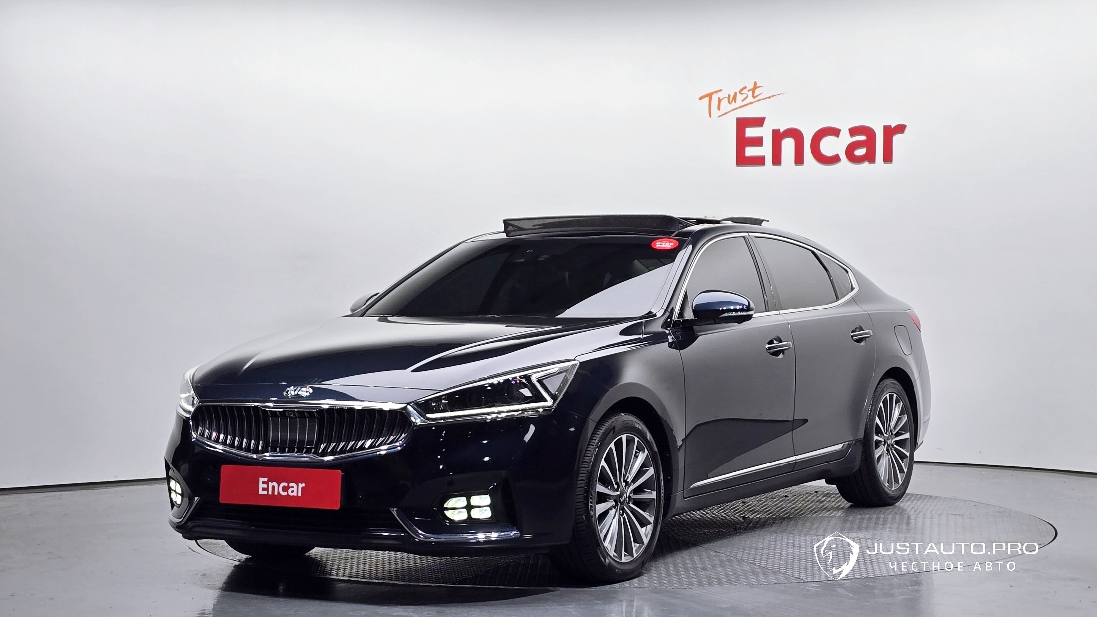 Автомобиль Kia K7