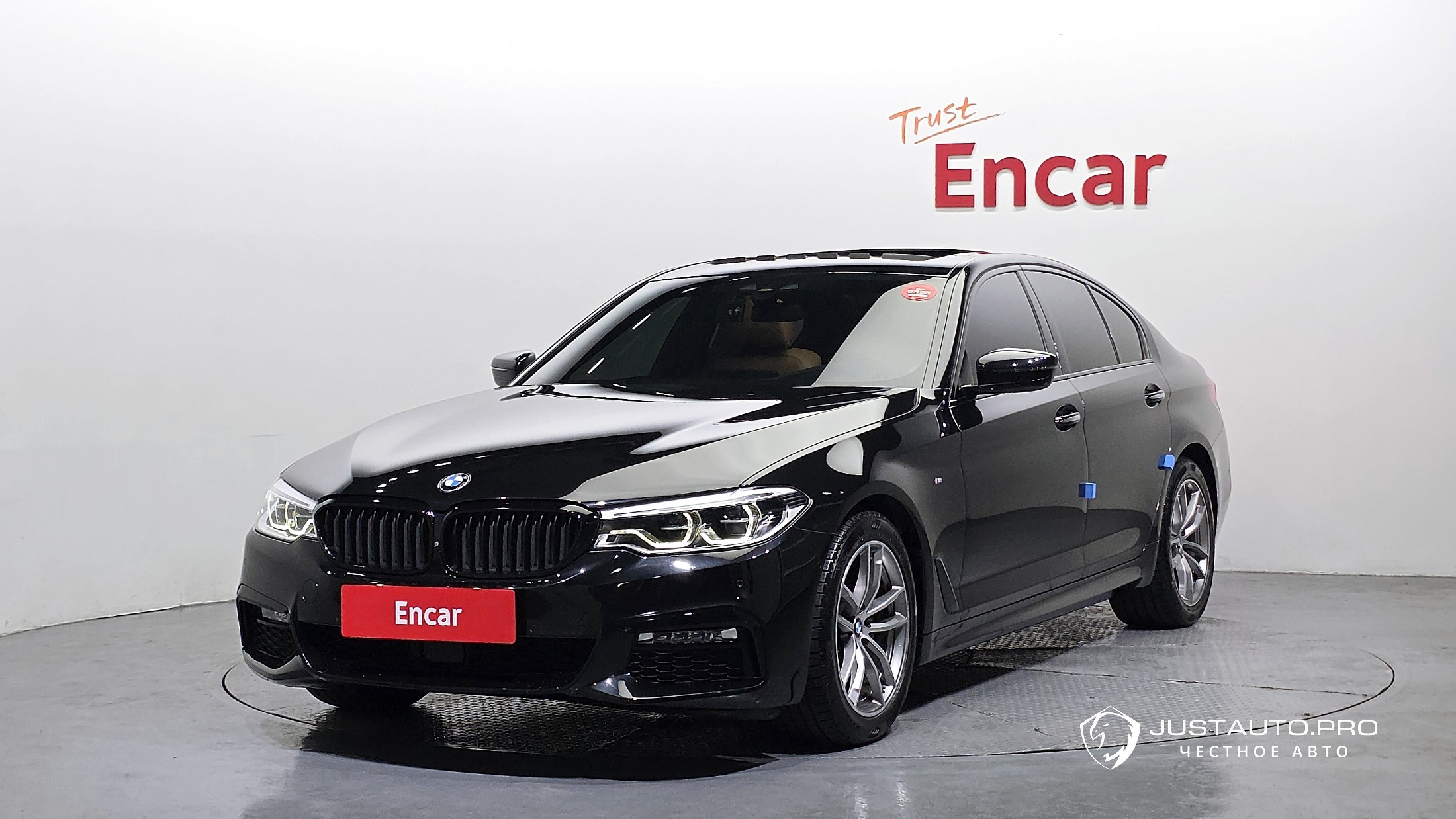 Автомобиль BMW 5-Series