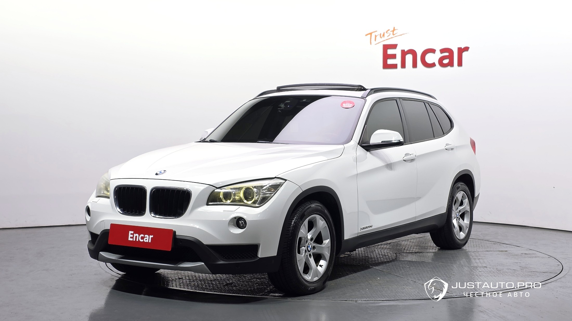 Автомобиль BMW X1