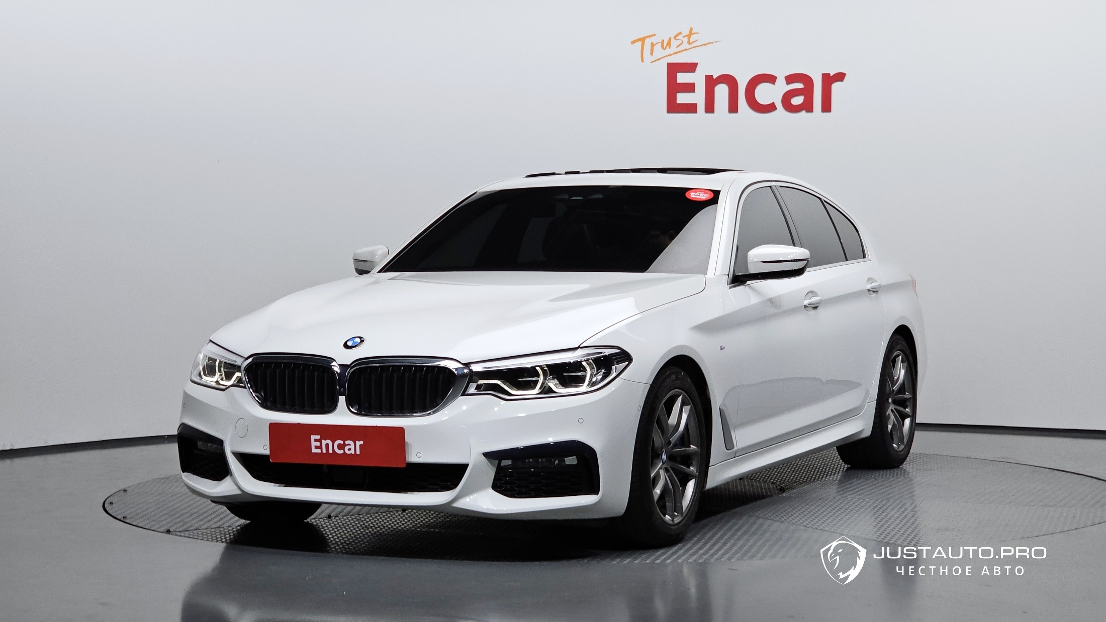 Автомобиль BMW 5-Series