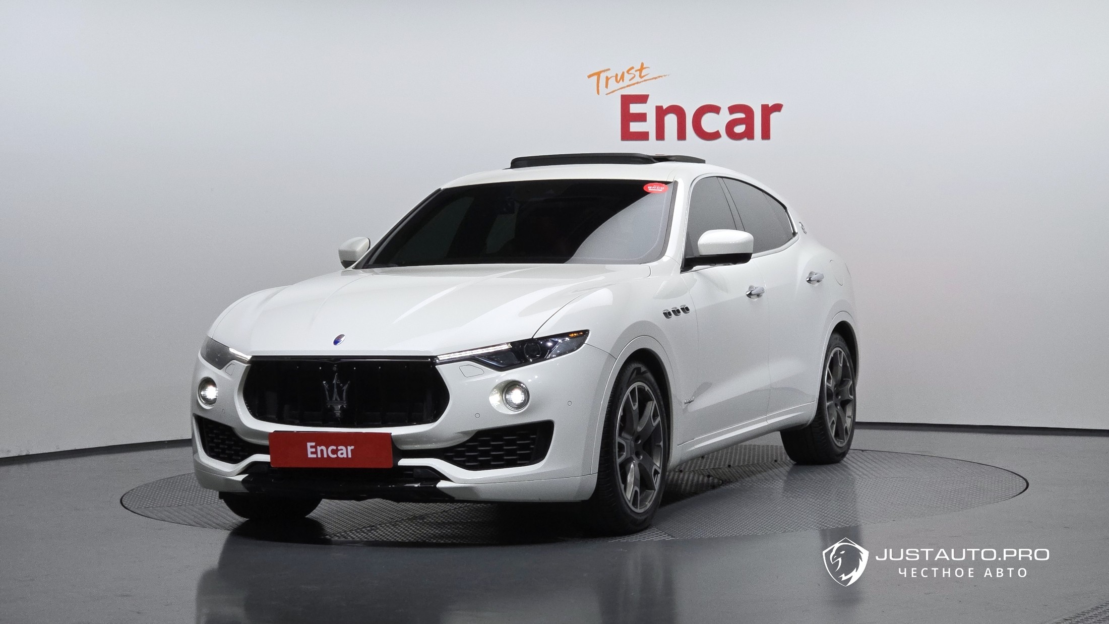 Автомобиль Maserati Levante