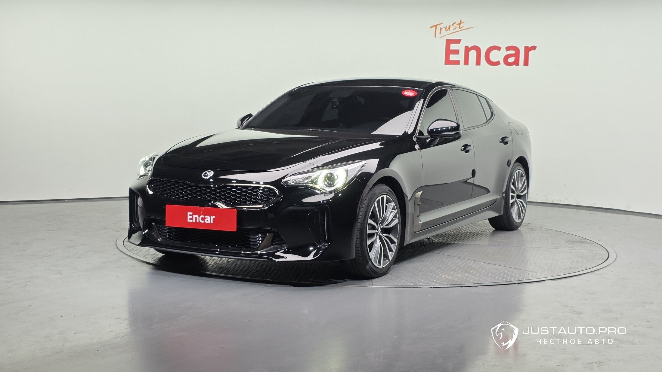 Автомобиль Kia Stinger